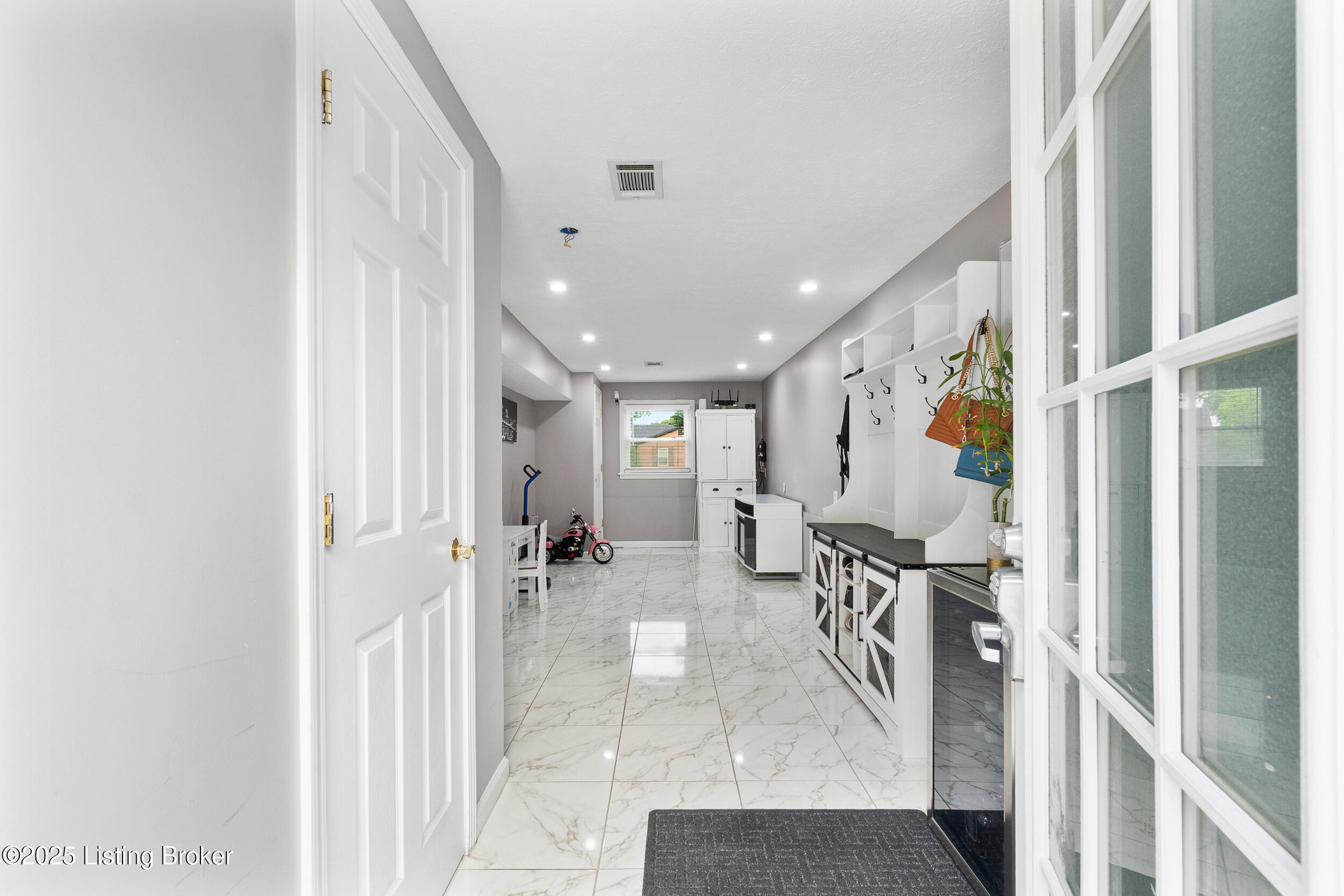 7208 Sky Blue Ave