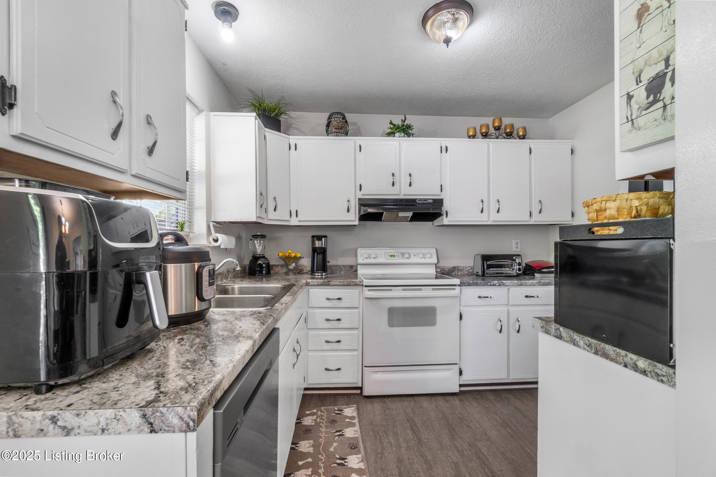 9509 Balance Ln