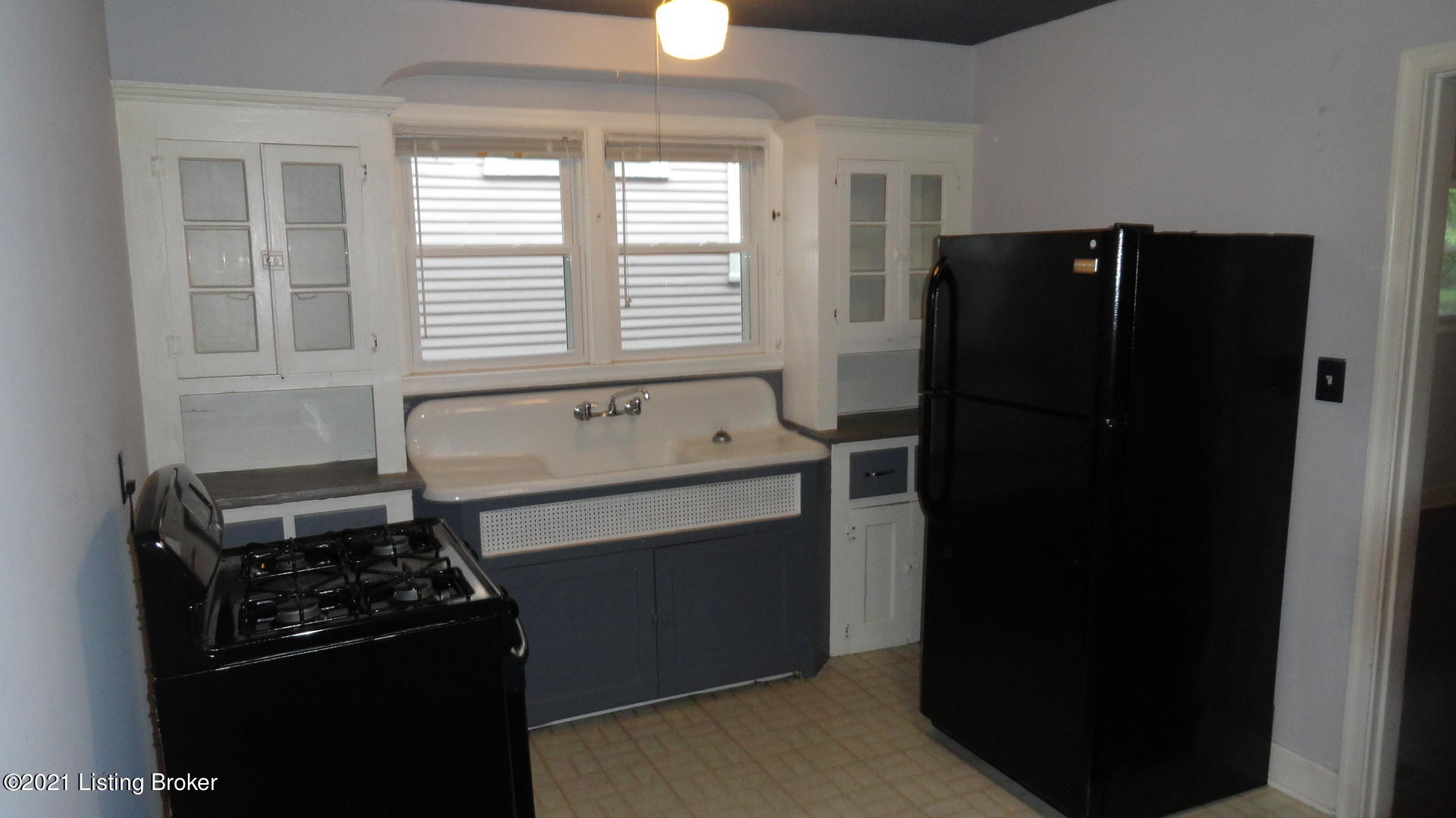 127 Kennedy Ave 2