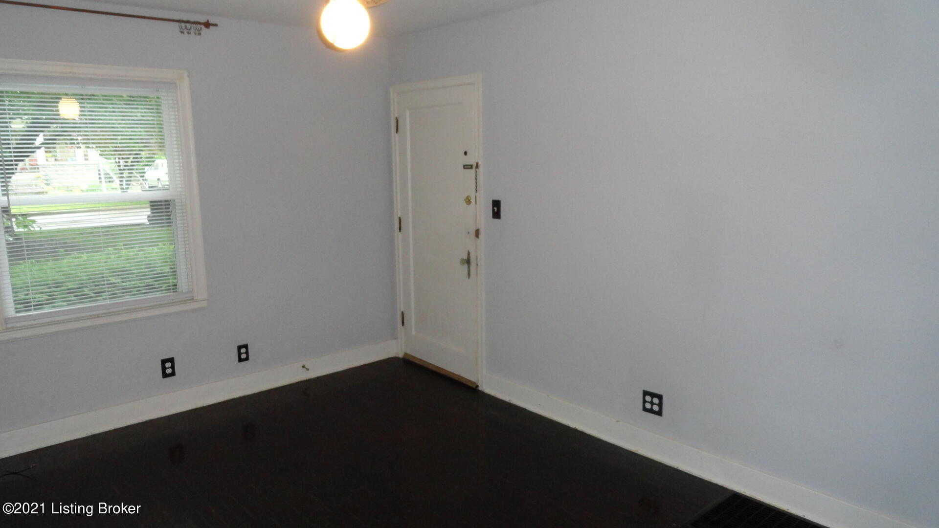 127 Kennedy Ave 2