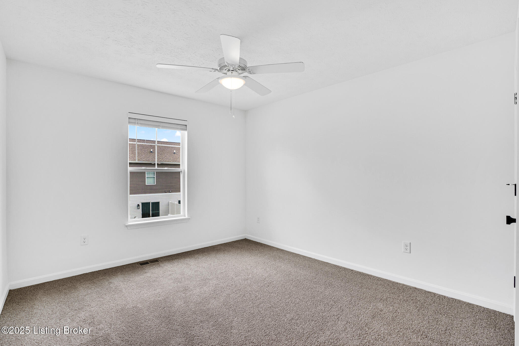 6103 Casper Dr