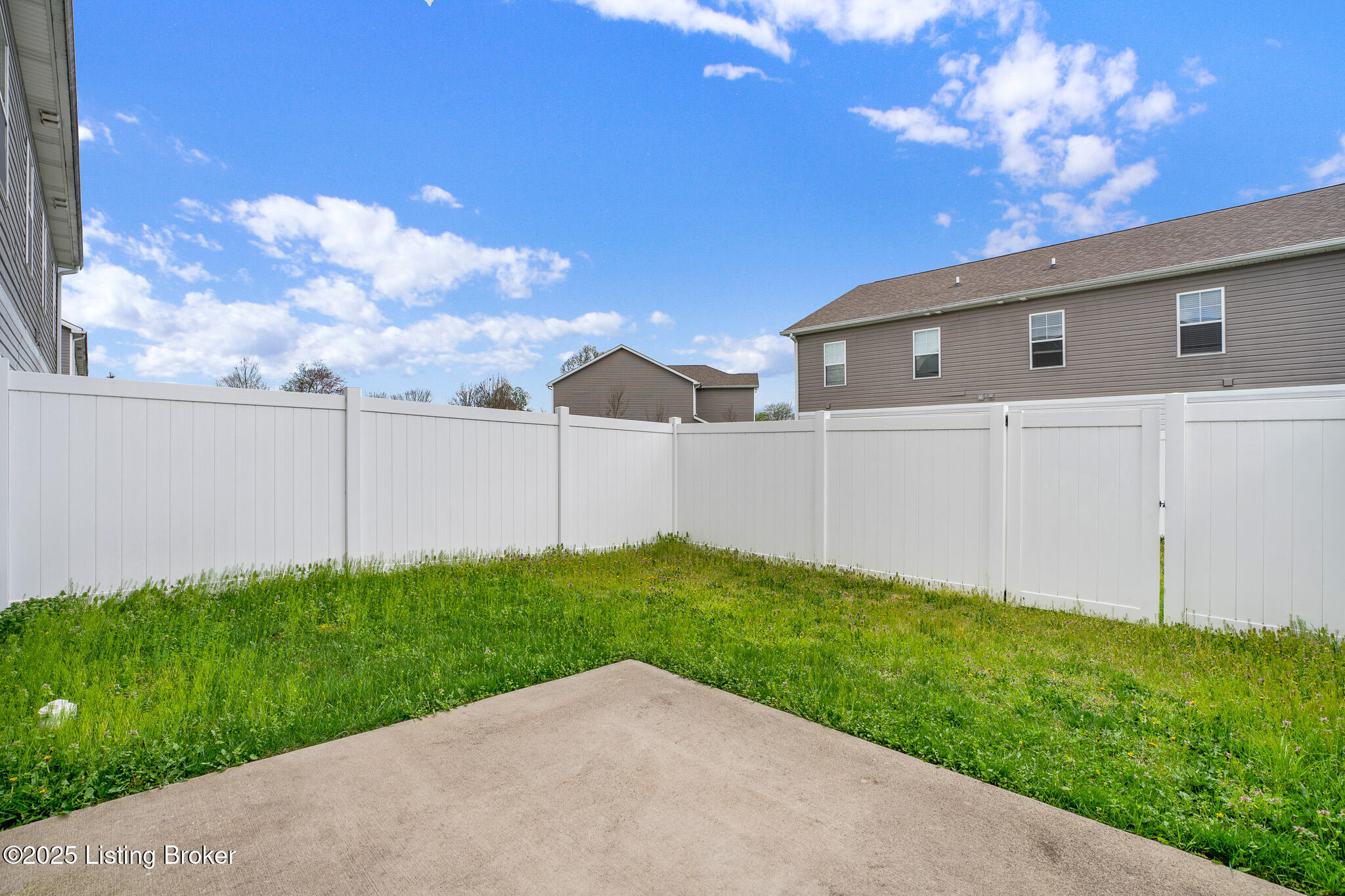 6103 Casper Dr