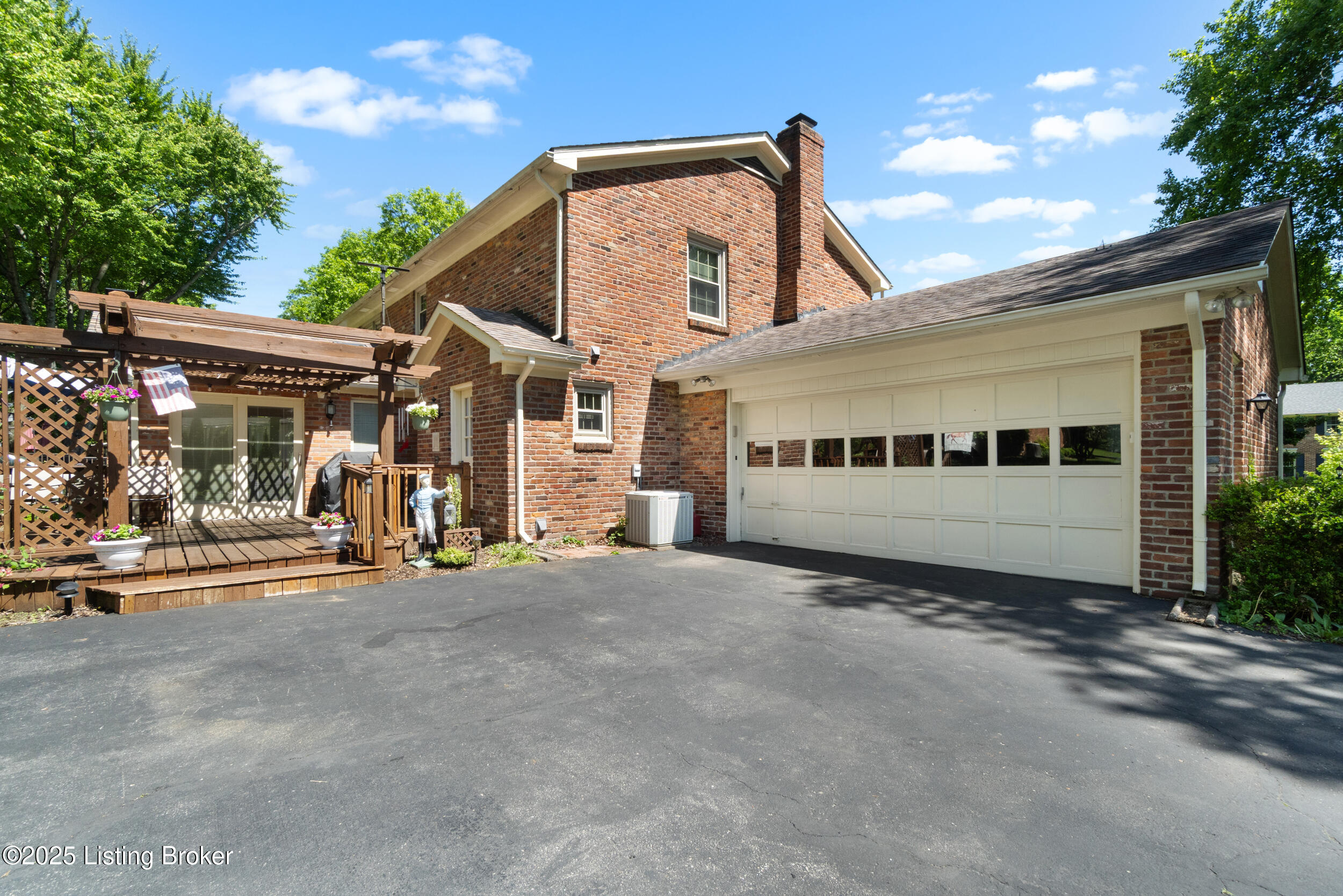 7103 Green Spring Dr