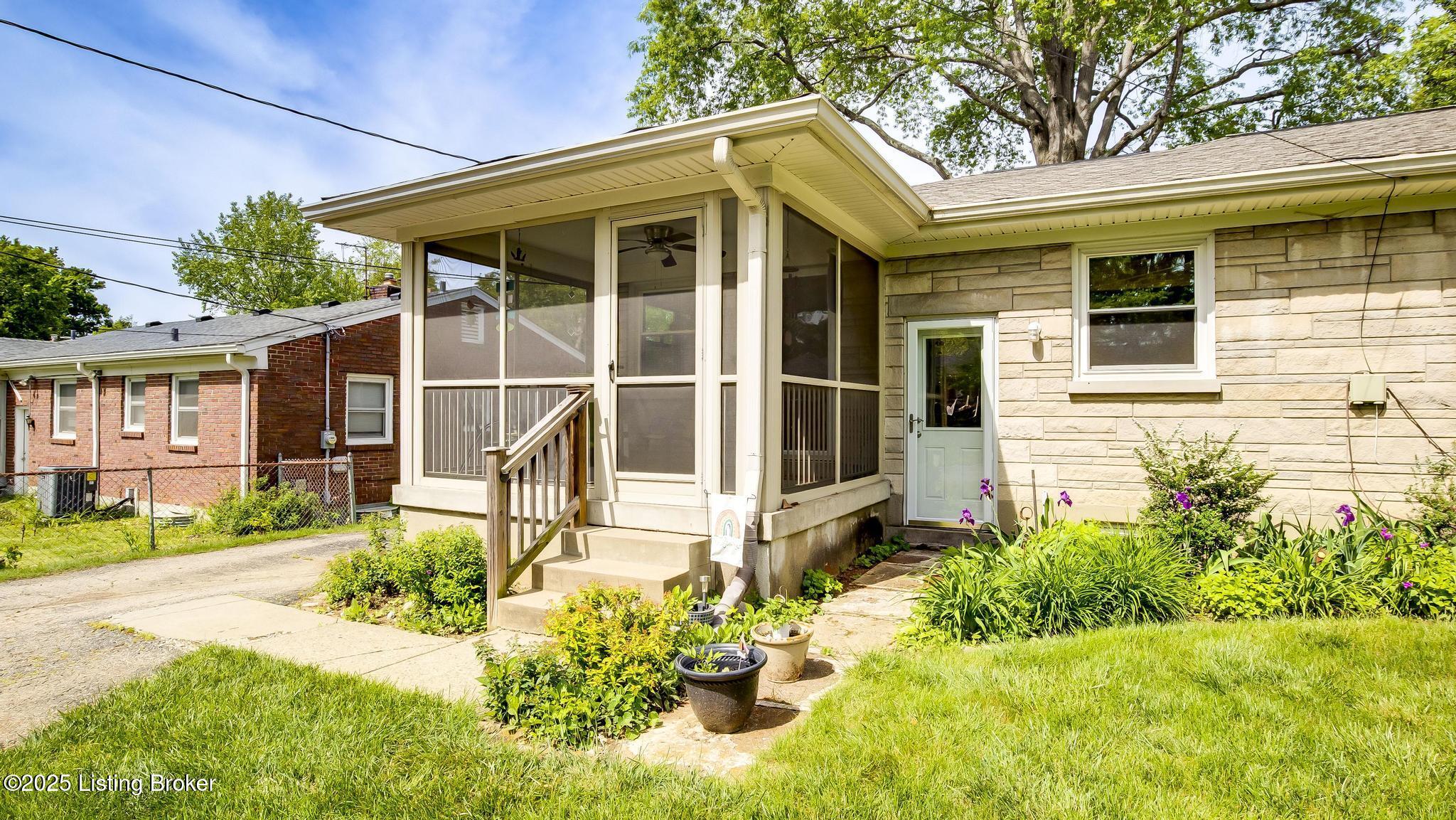 321 Bramton Rd