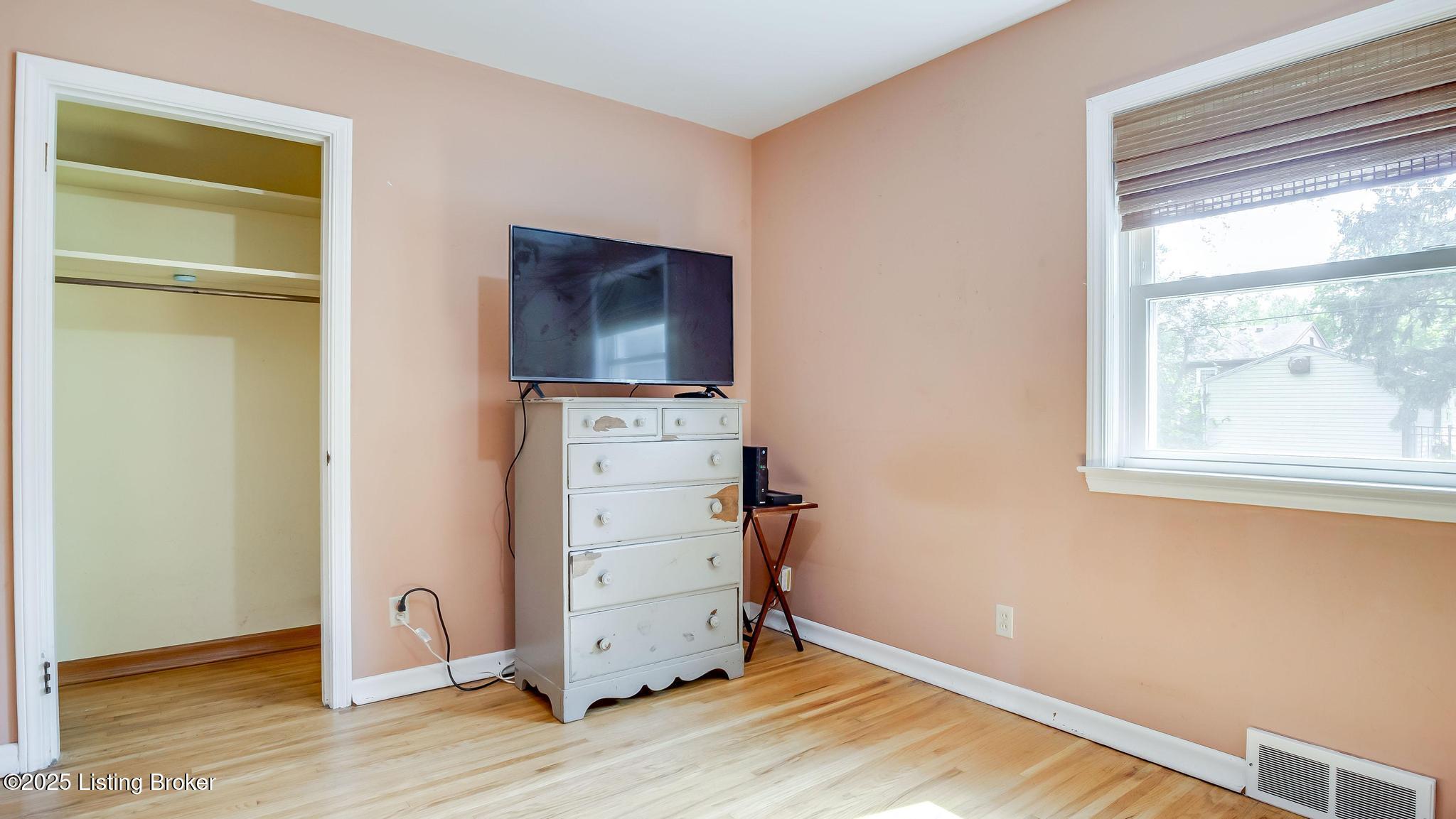 321 Bramton Rd