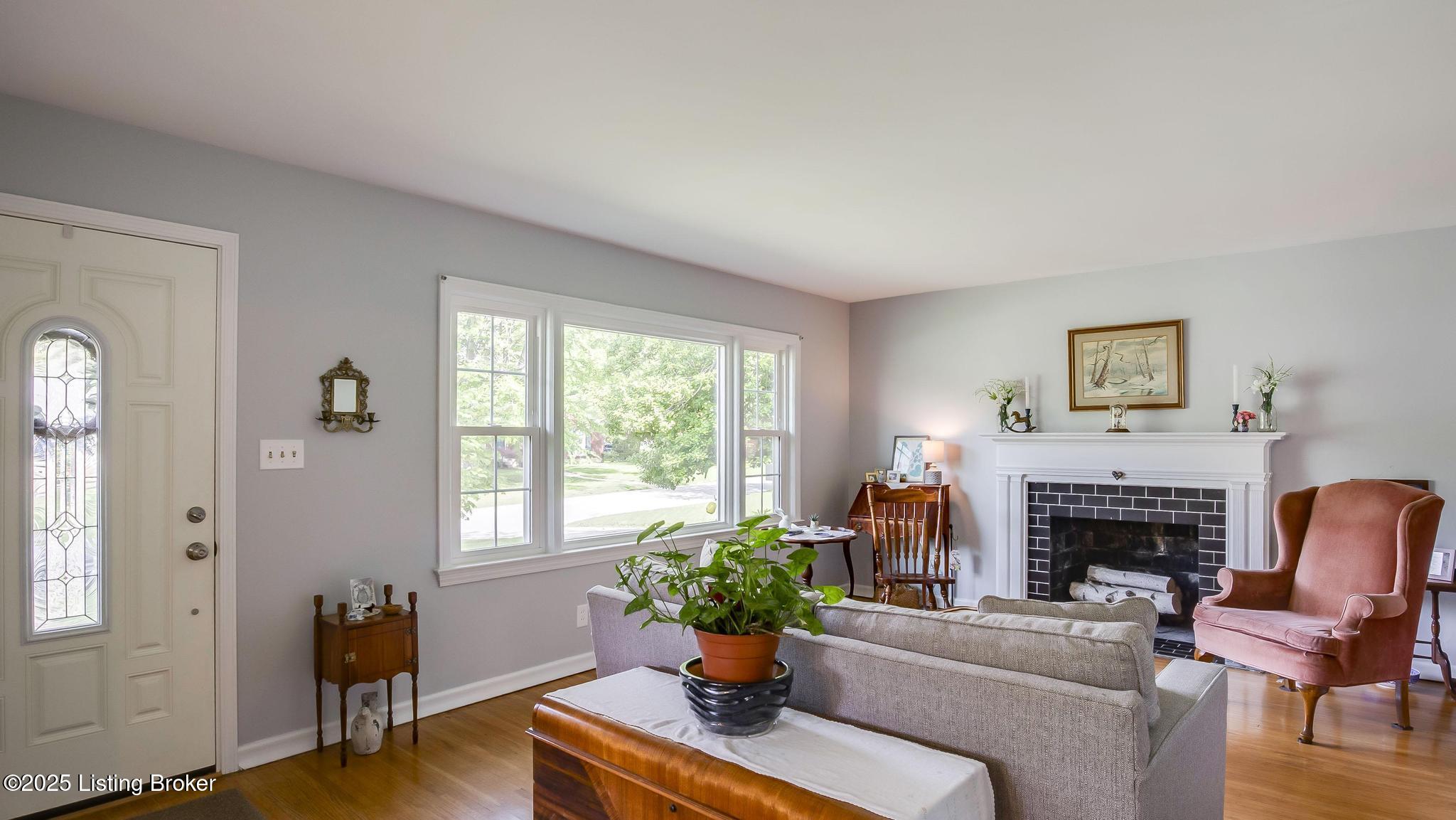 321 Bramton Rd