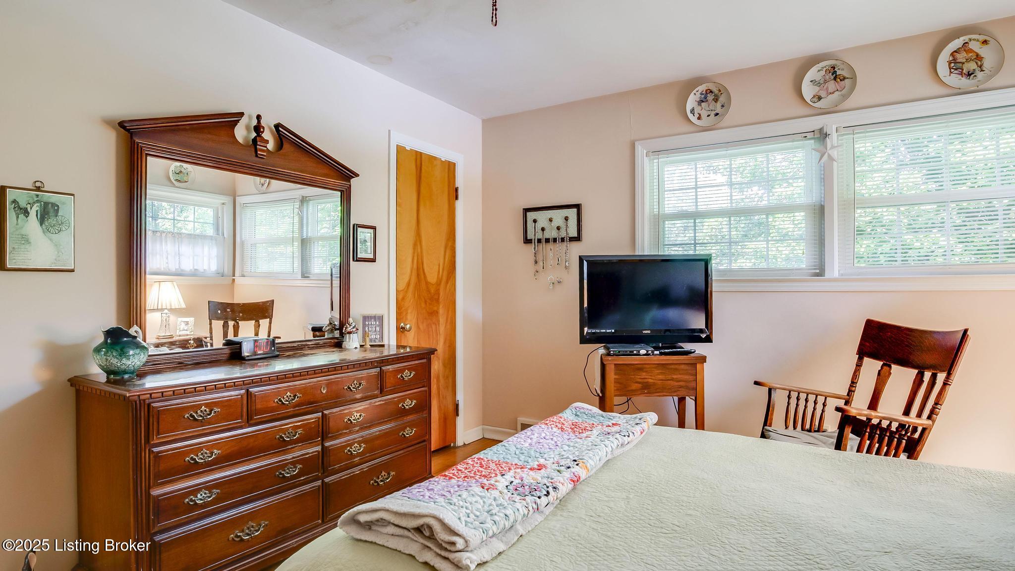 321 Bramton Rd