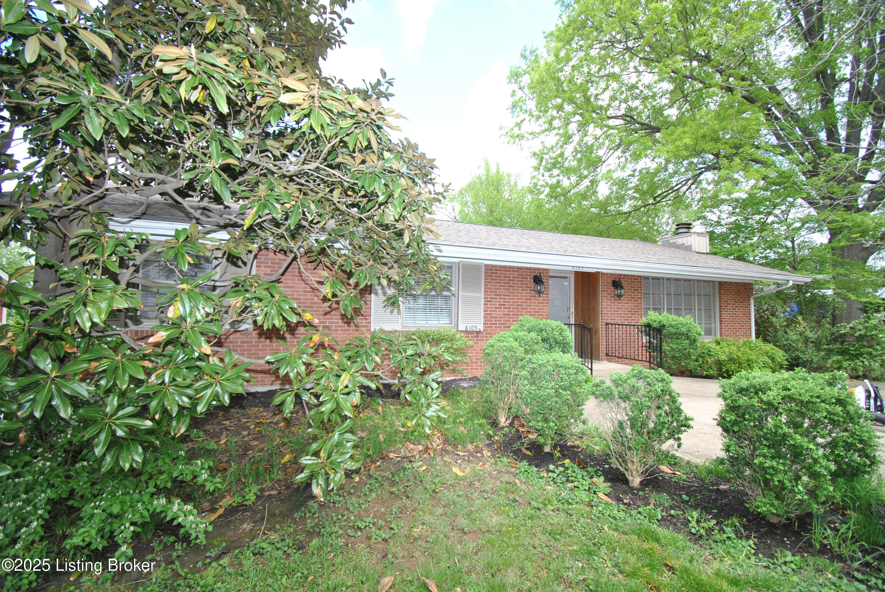 8105 Joyce Dr