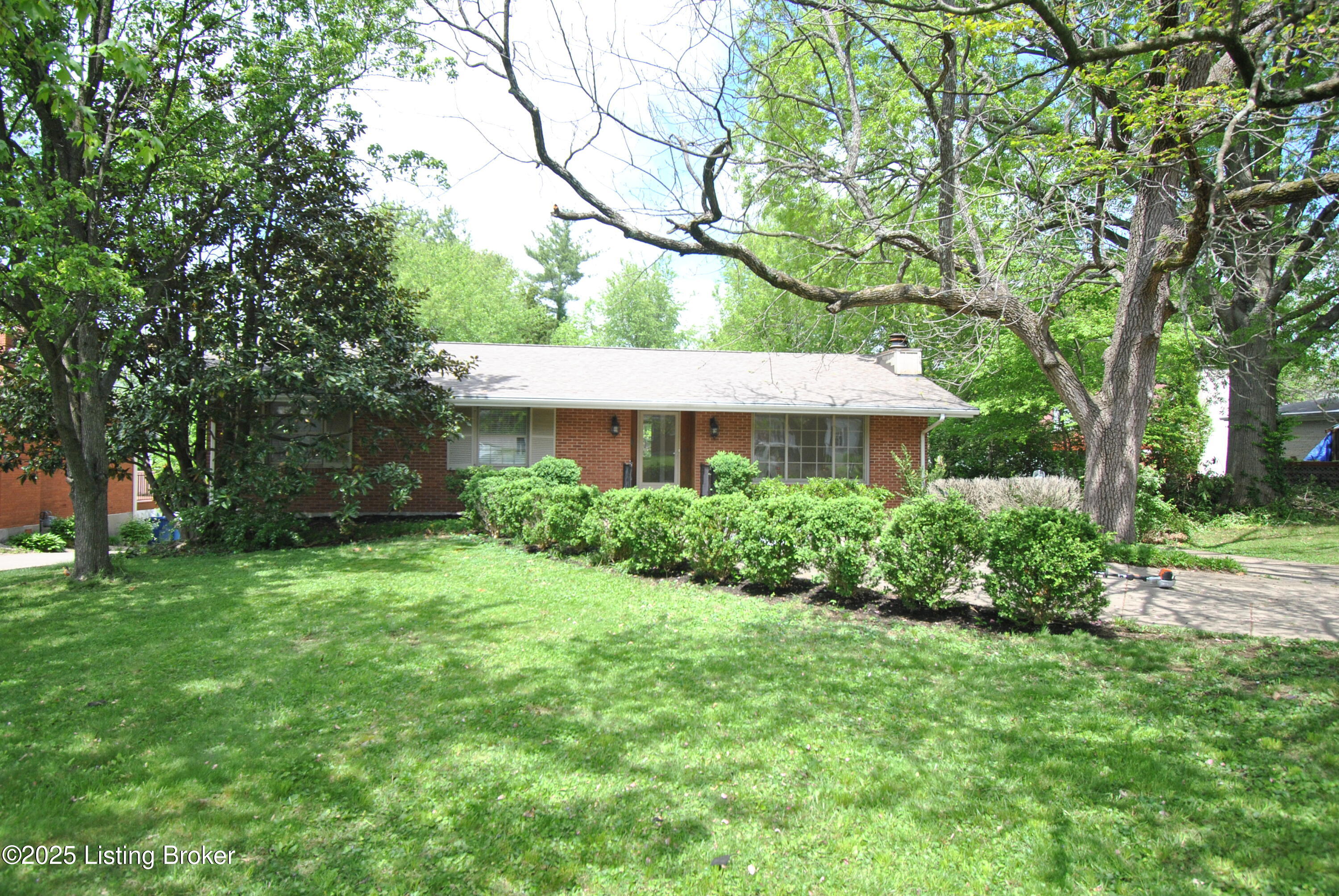 8105 Joyce Dr