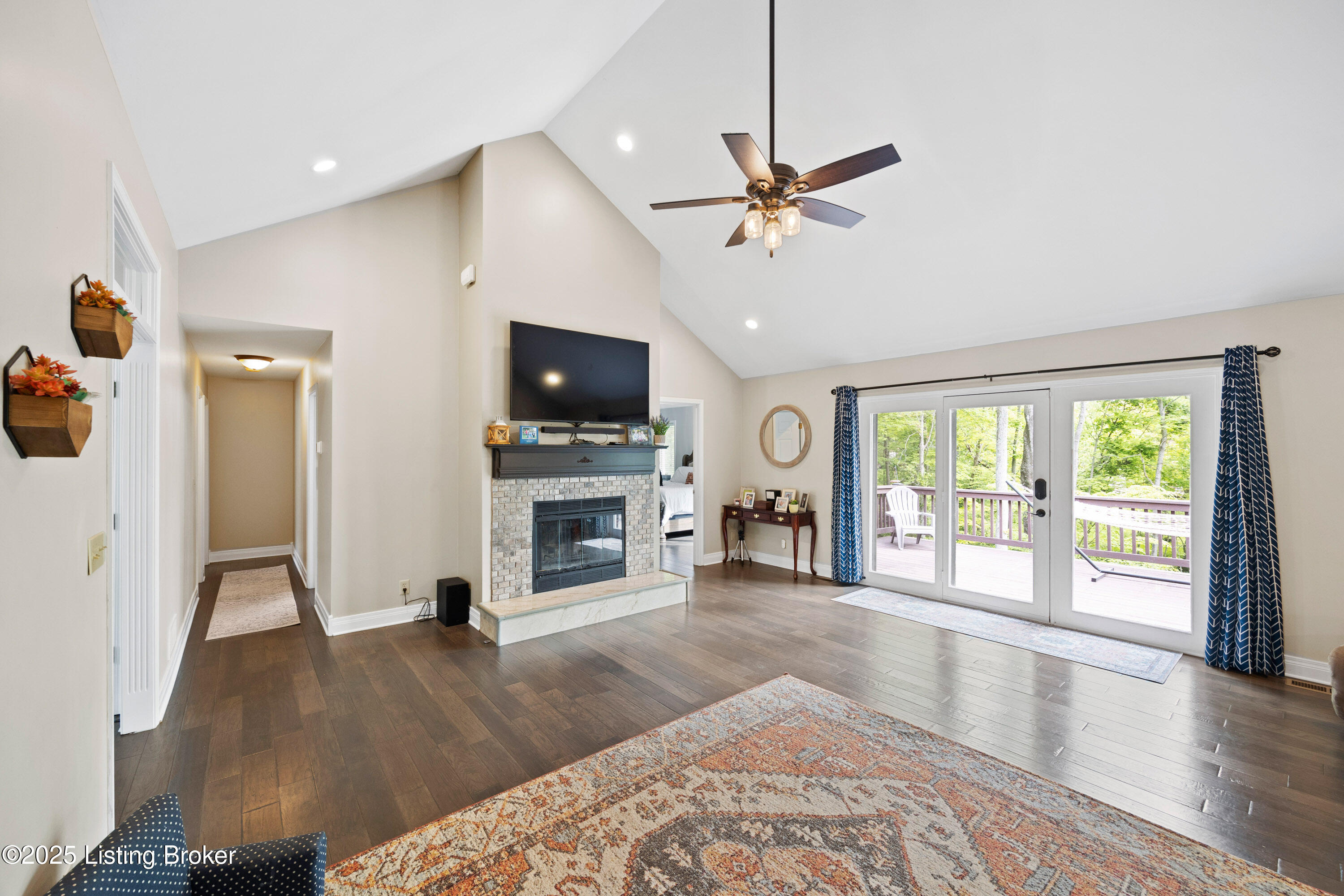 4424 Grand Cir