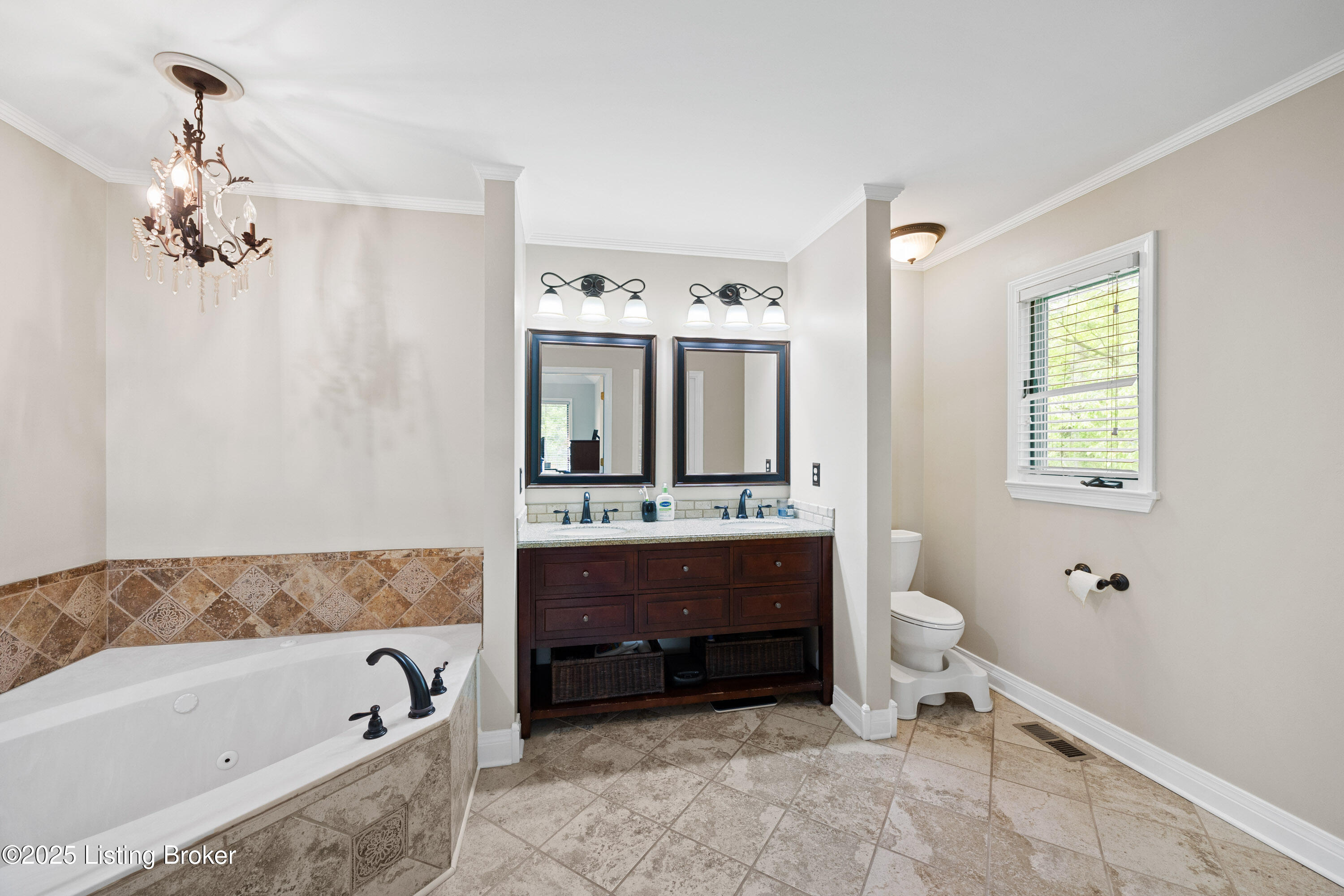 4424 Grand Cir