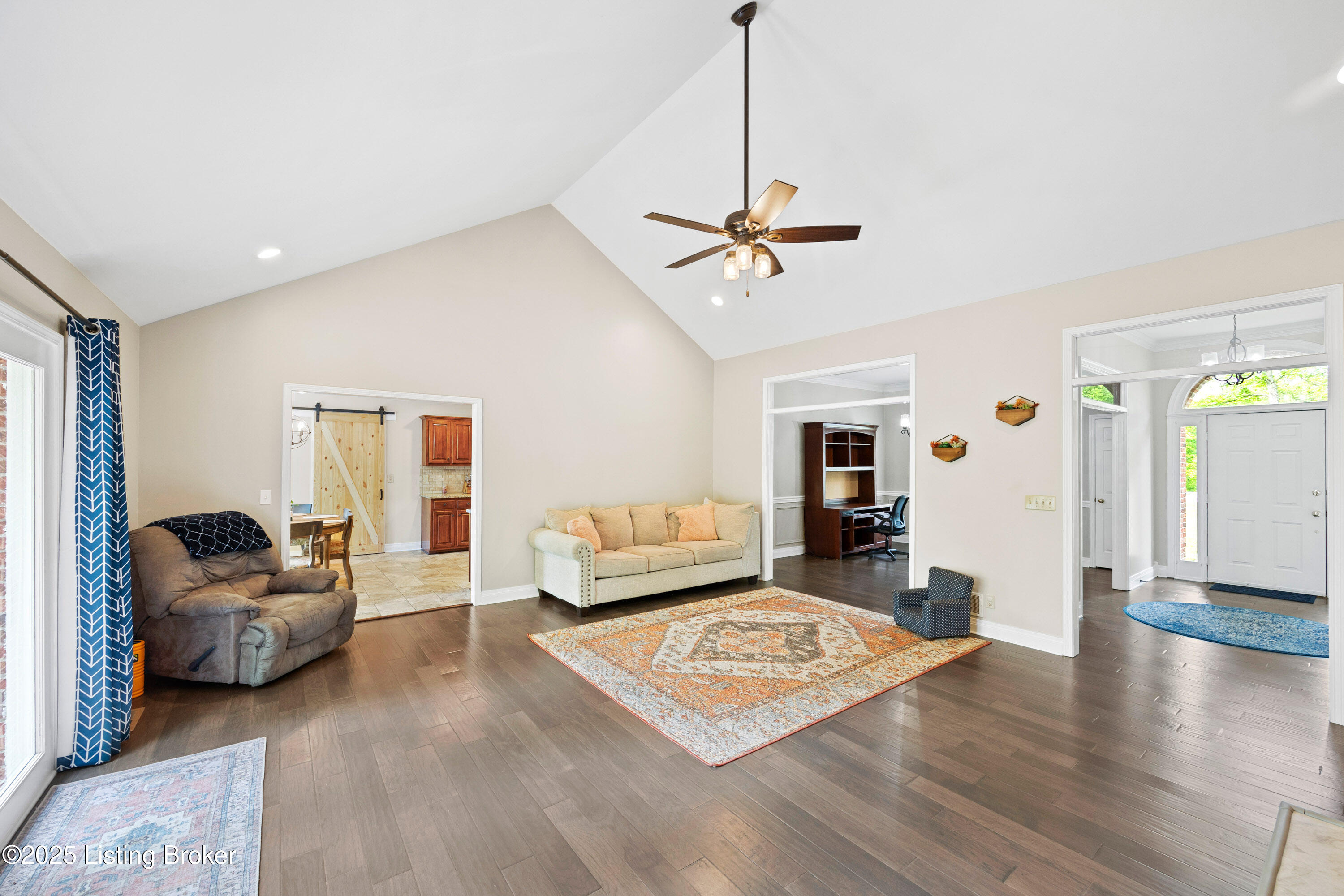 4424 Grand Cir