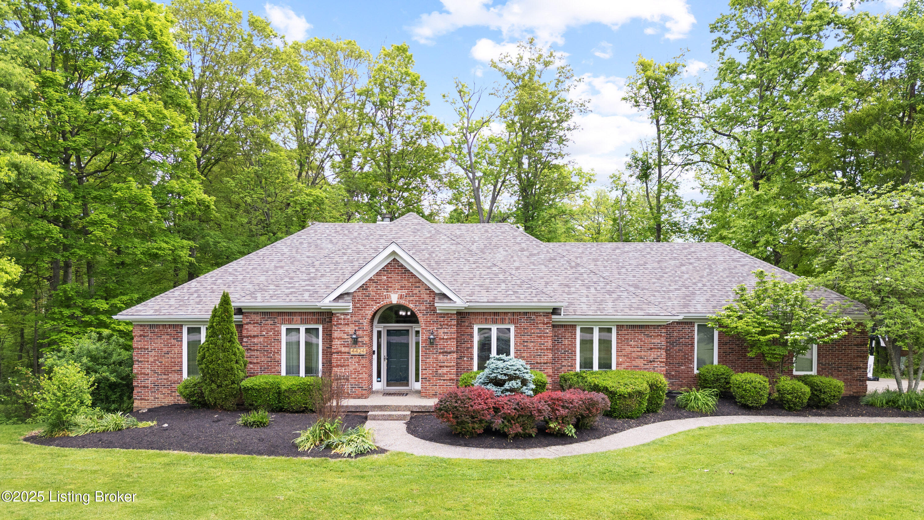 4424 Grand Cir