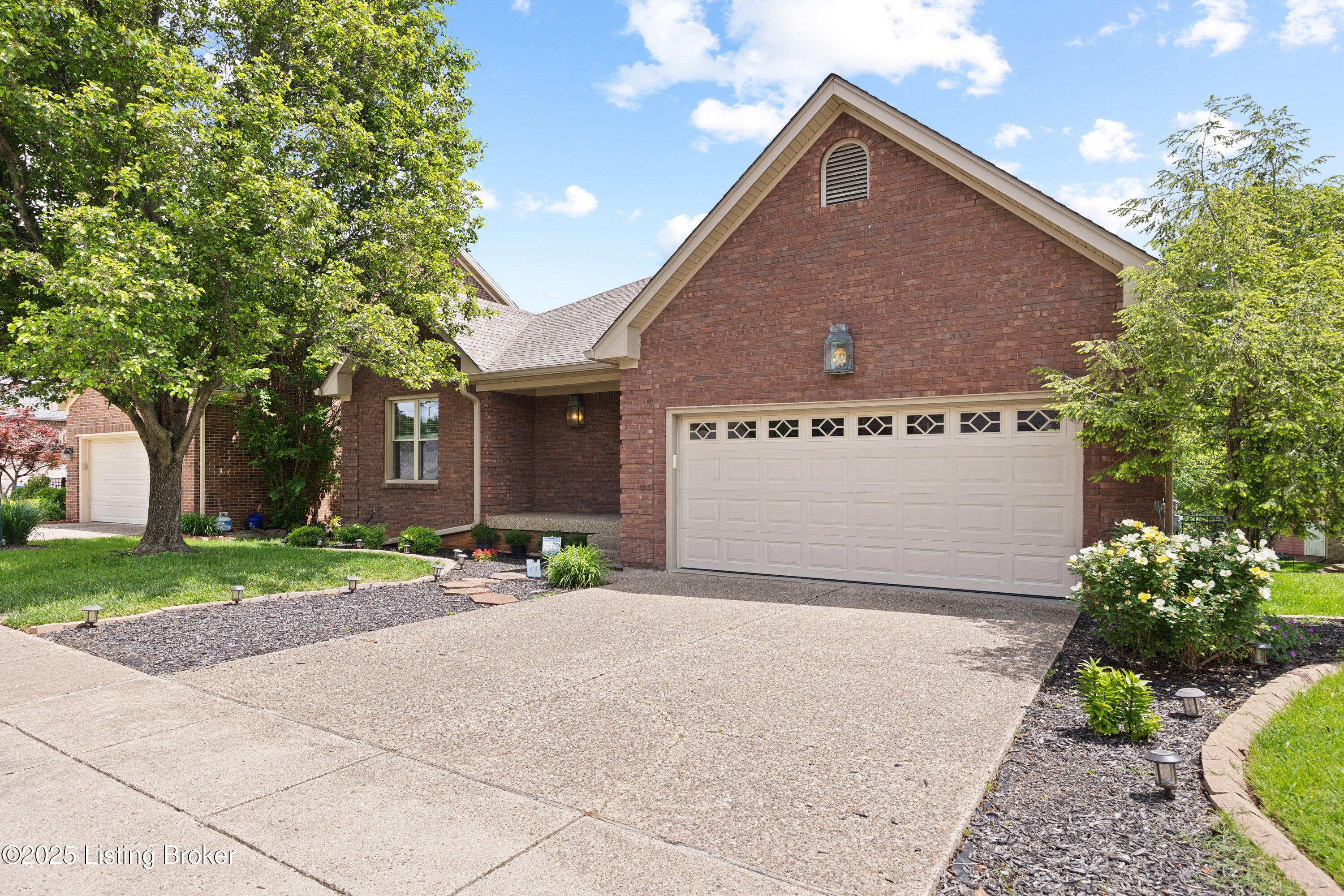 7627 White Post Way