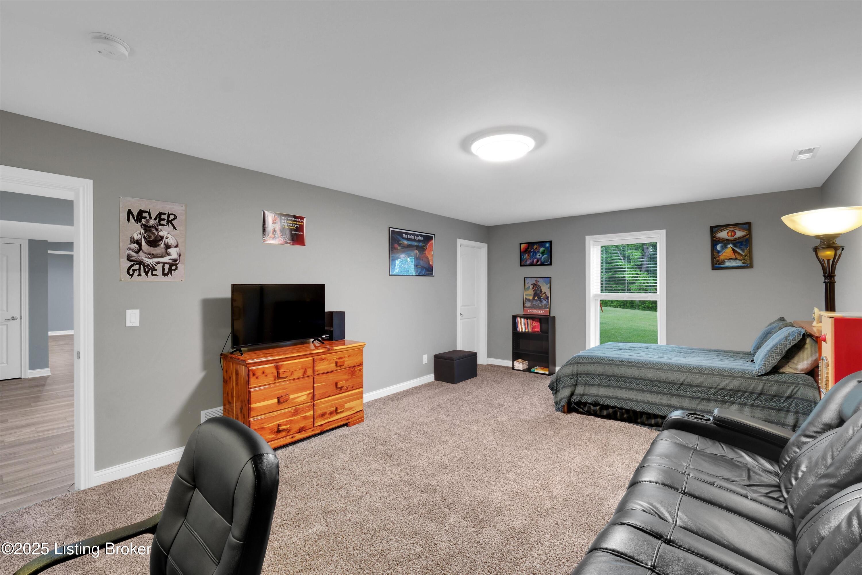 361 Williamsburg Dr