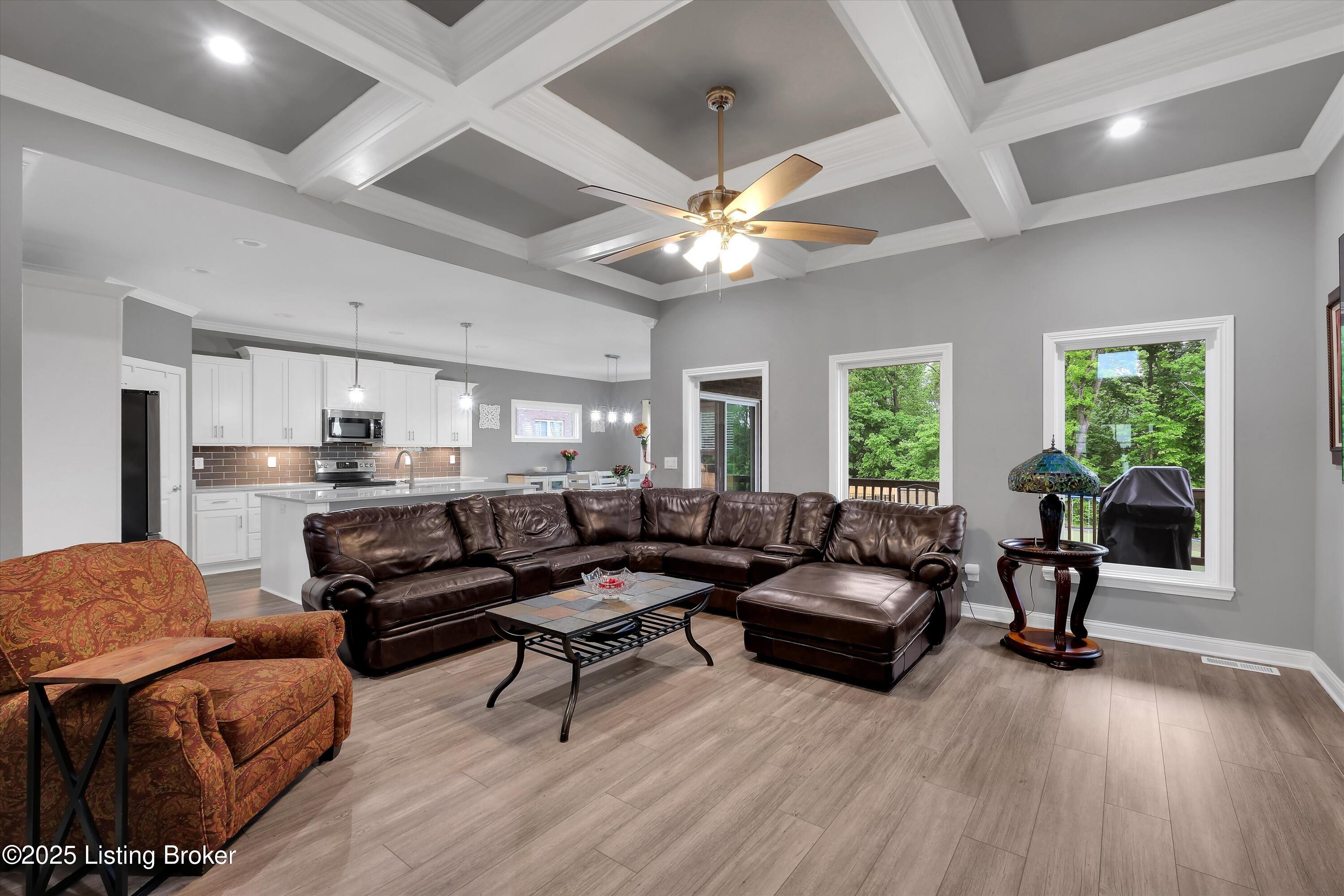 361 Williamsburg Dr