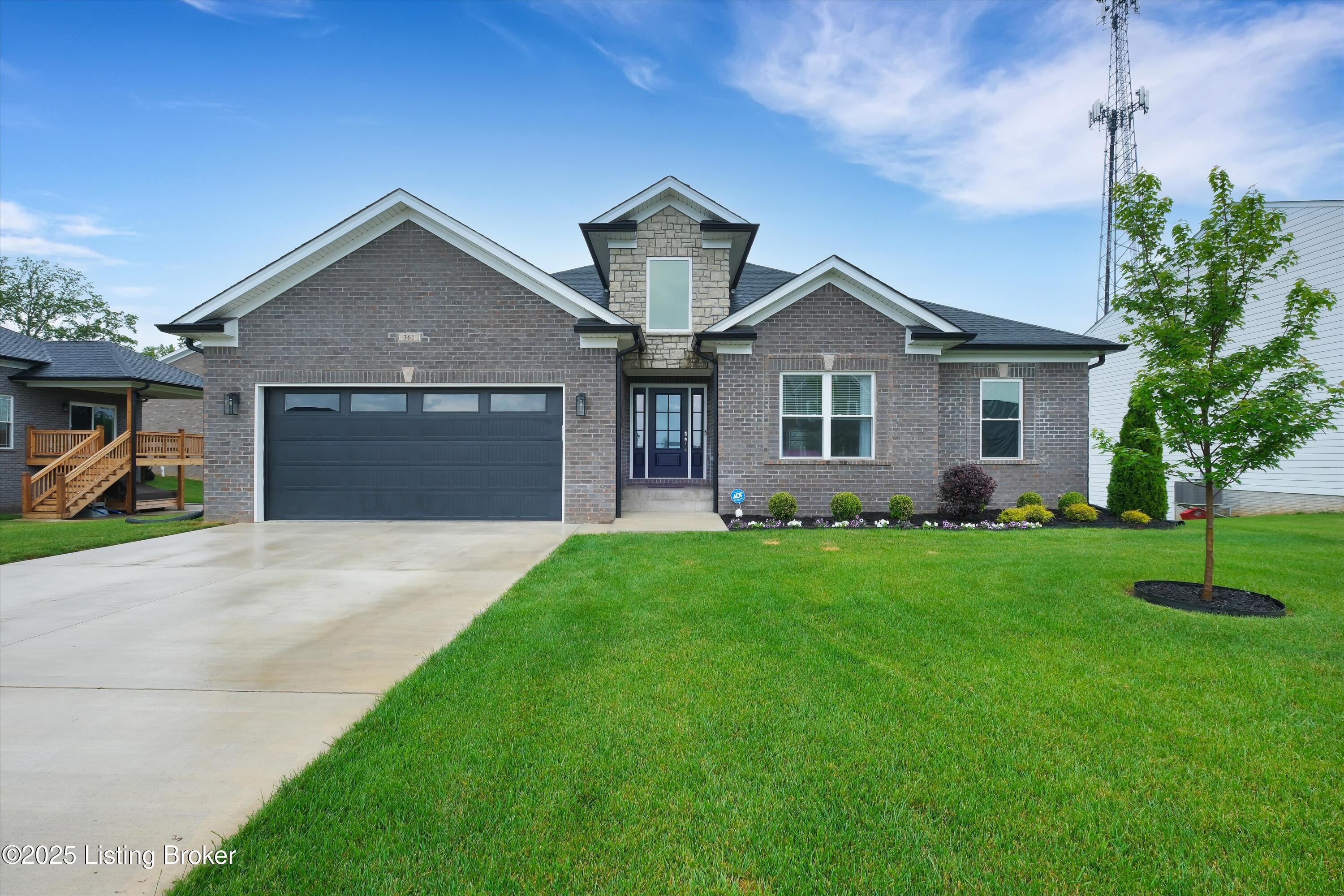 361 Williamsburg Dr