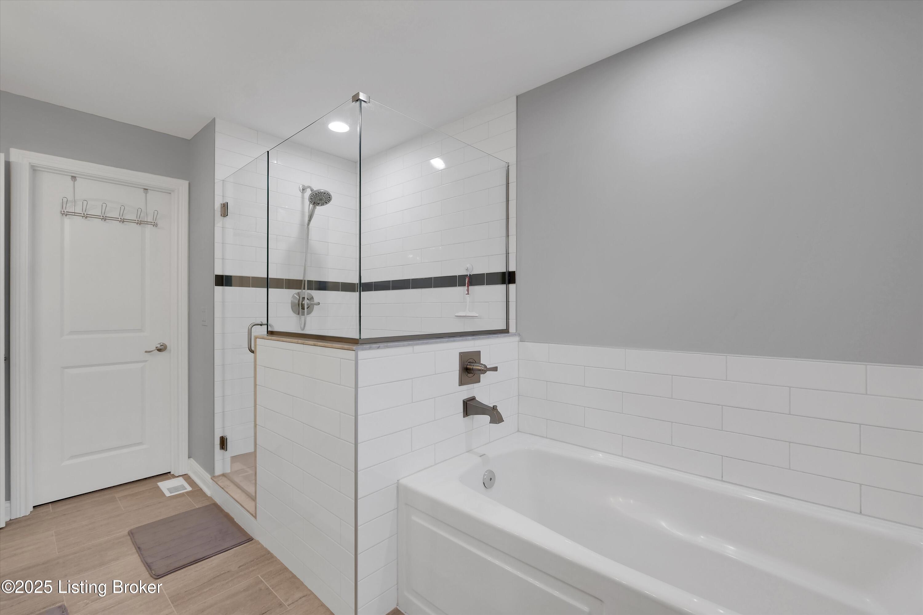 361 Williamsburg Dr