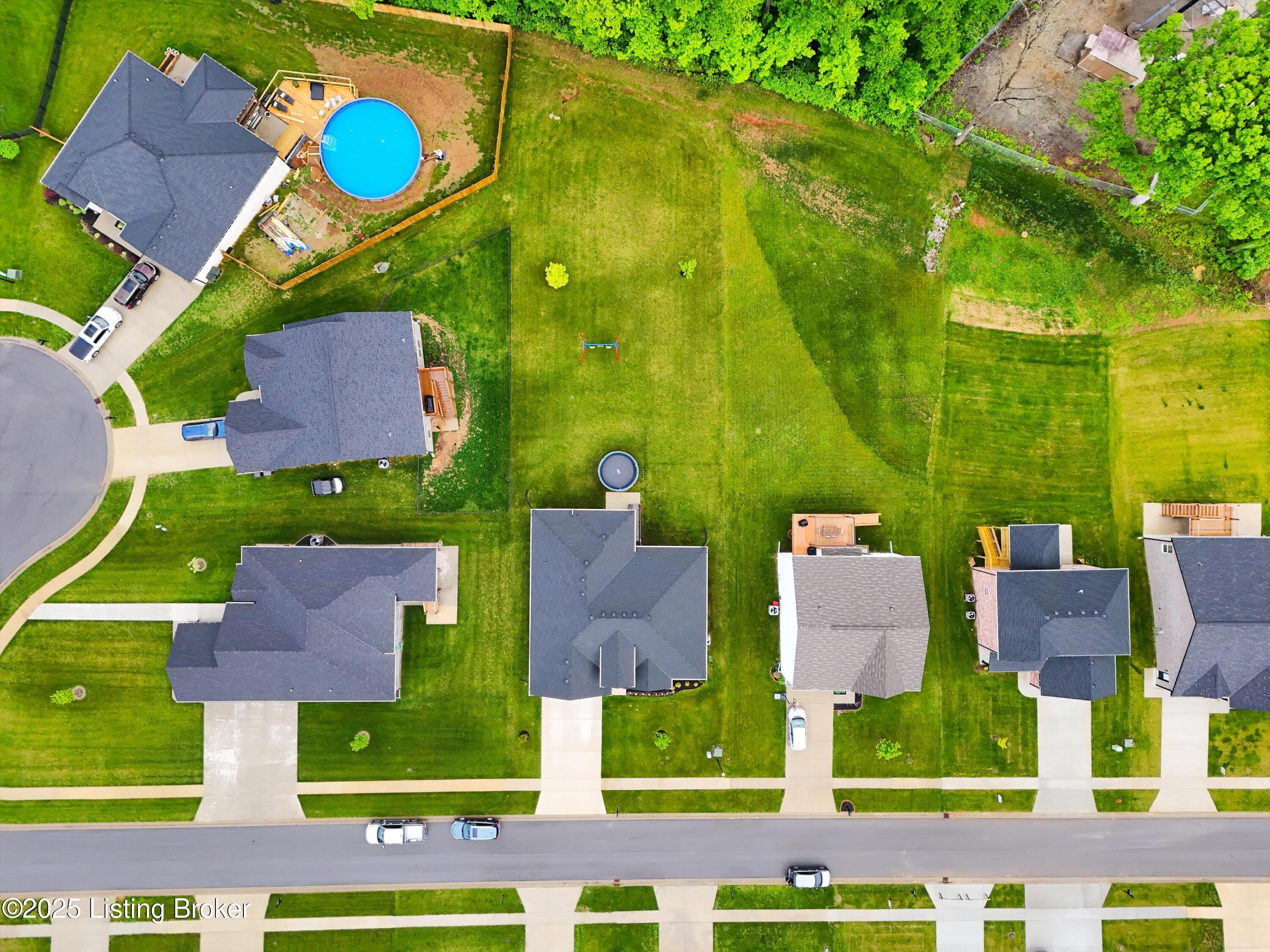 361 Williamsburg Dr