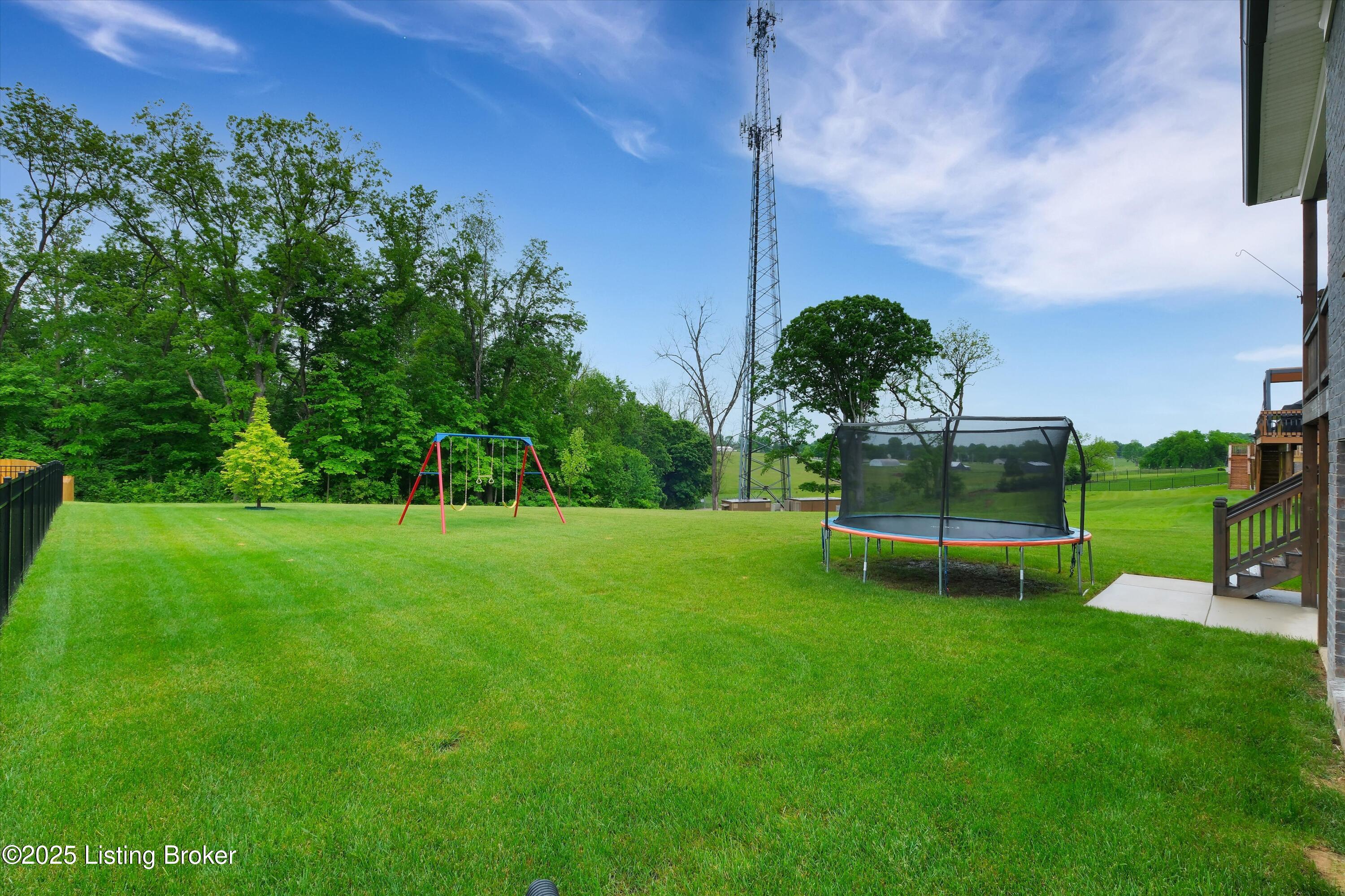 361 Williamsburg Dr