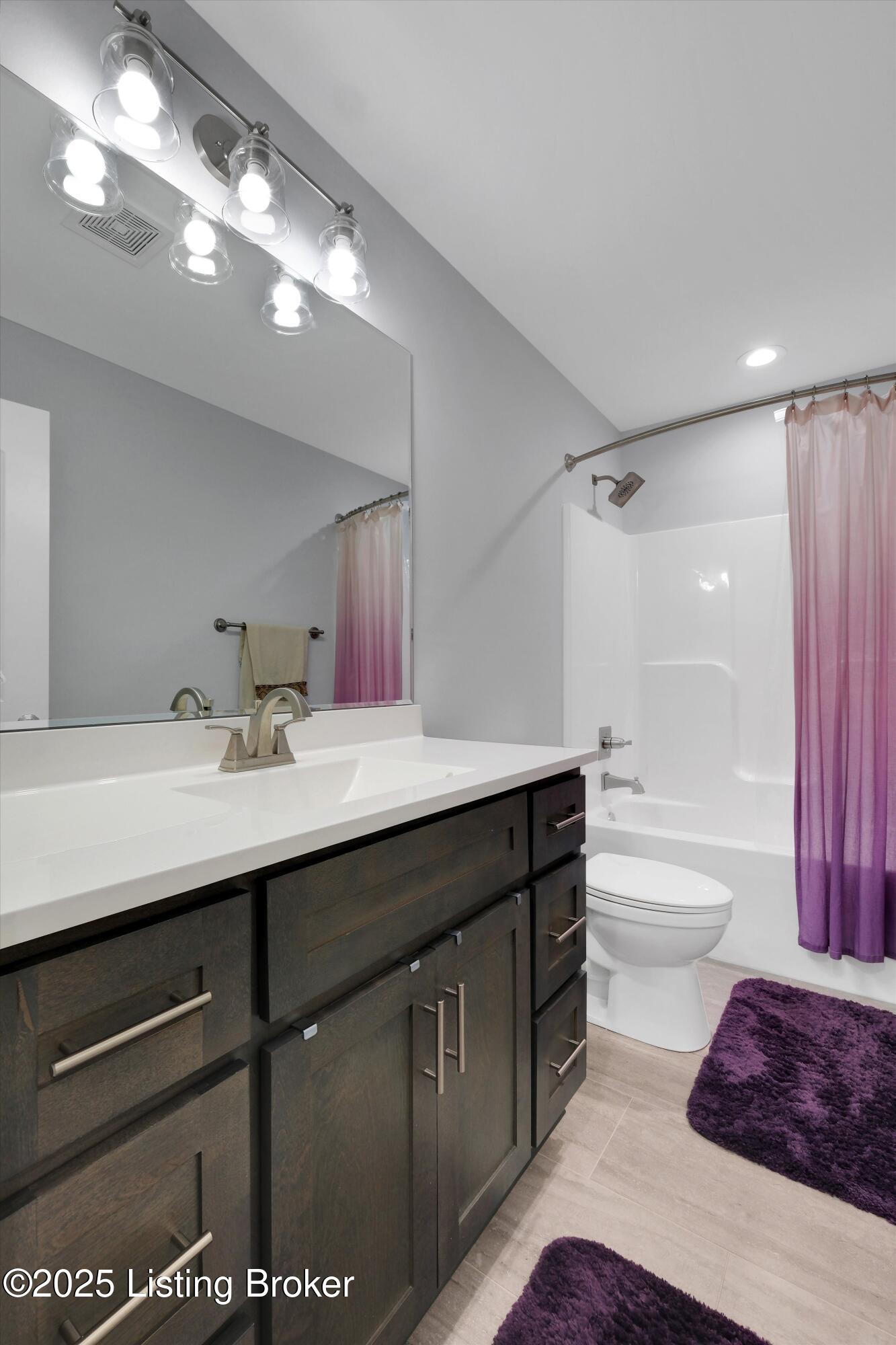 361 Williamsburg Dr