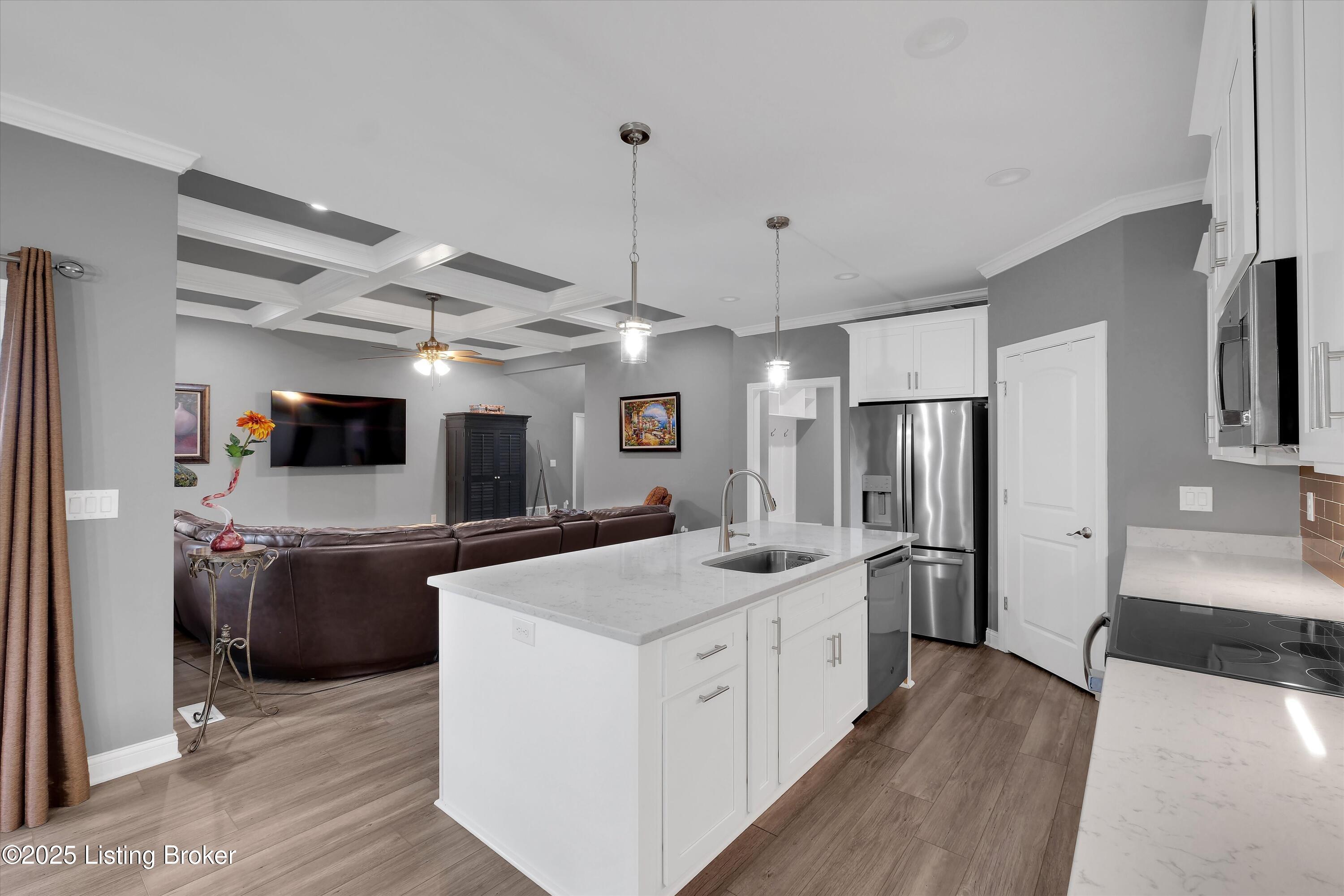 361 Williamsburg Dr