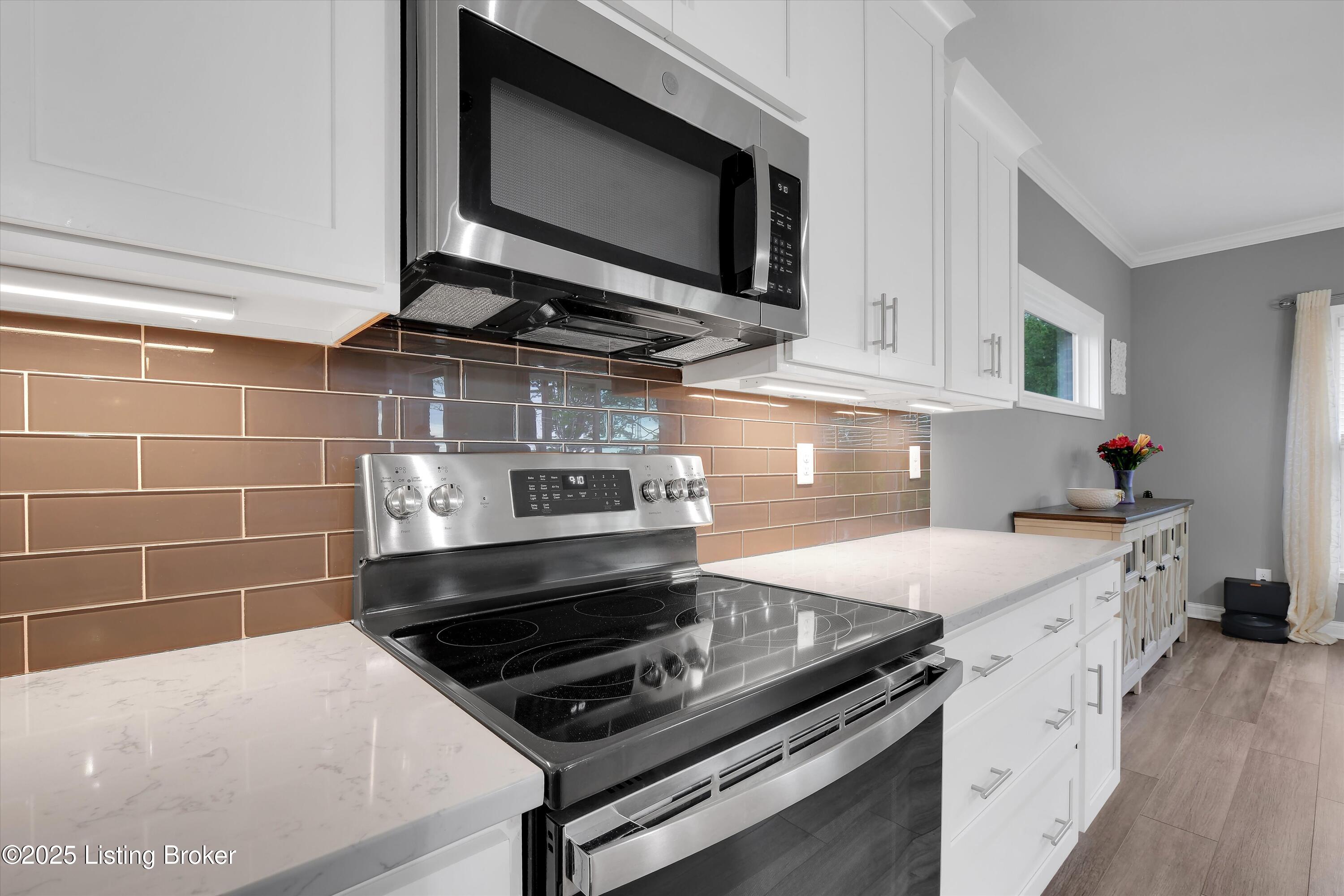 361 Williamsburg Dr