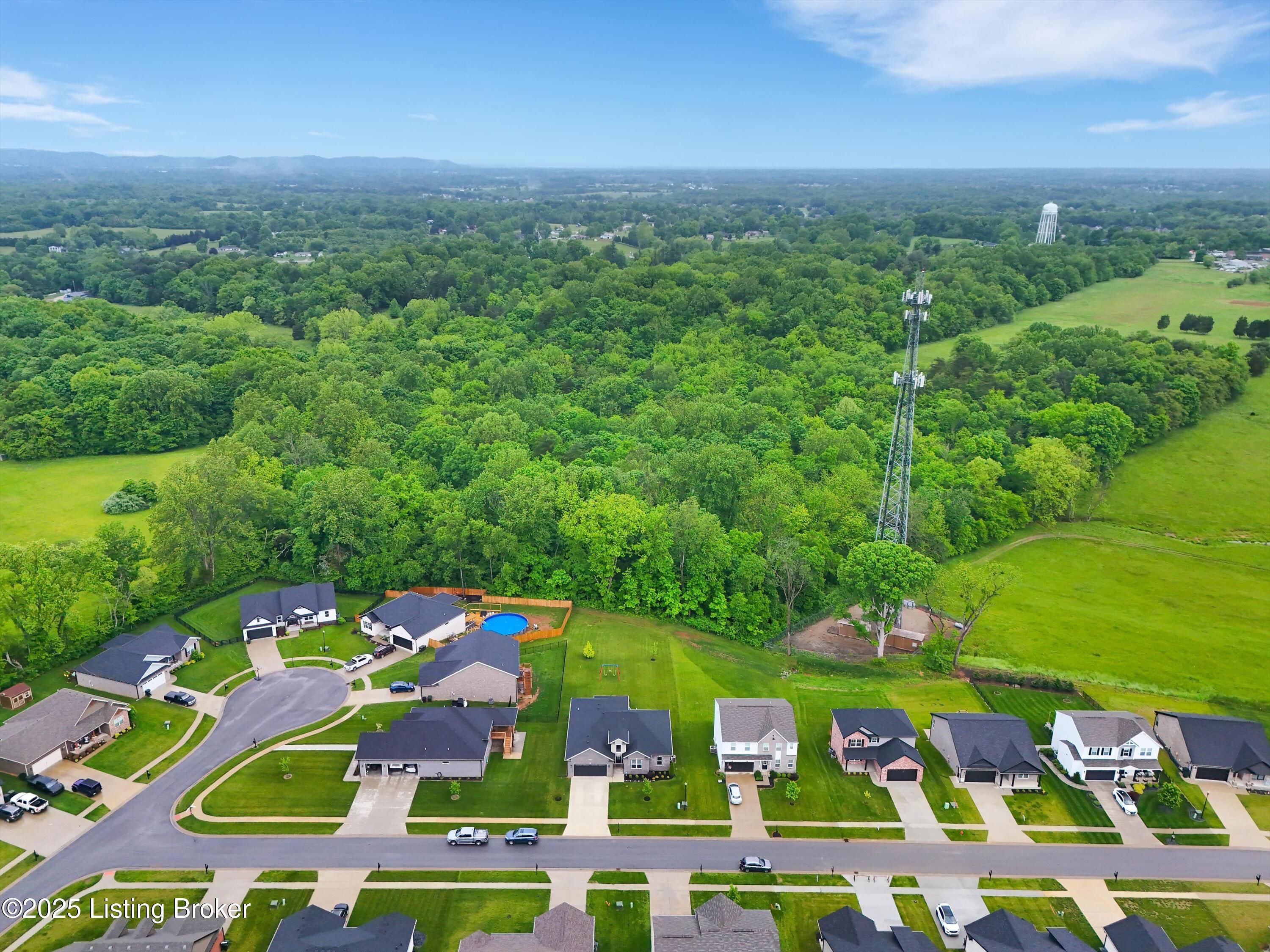 361 Williamsburg Dr
