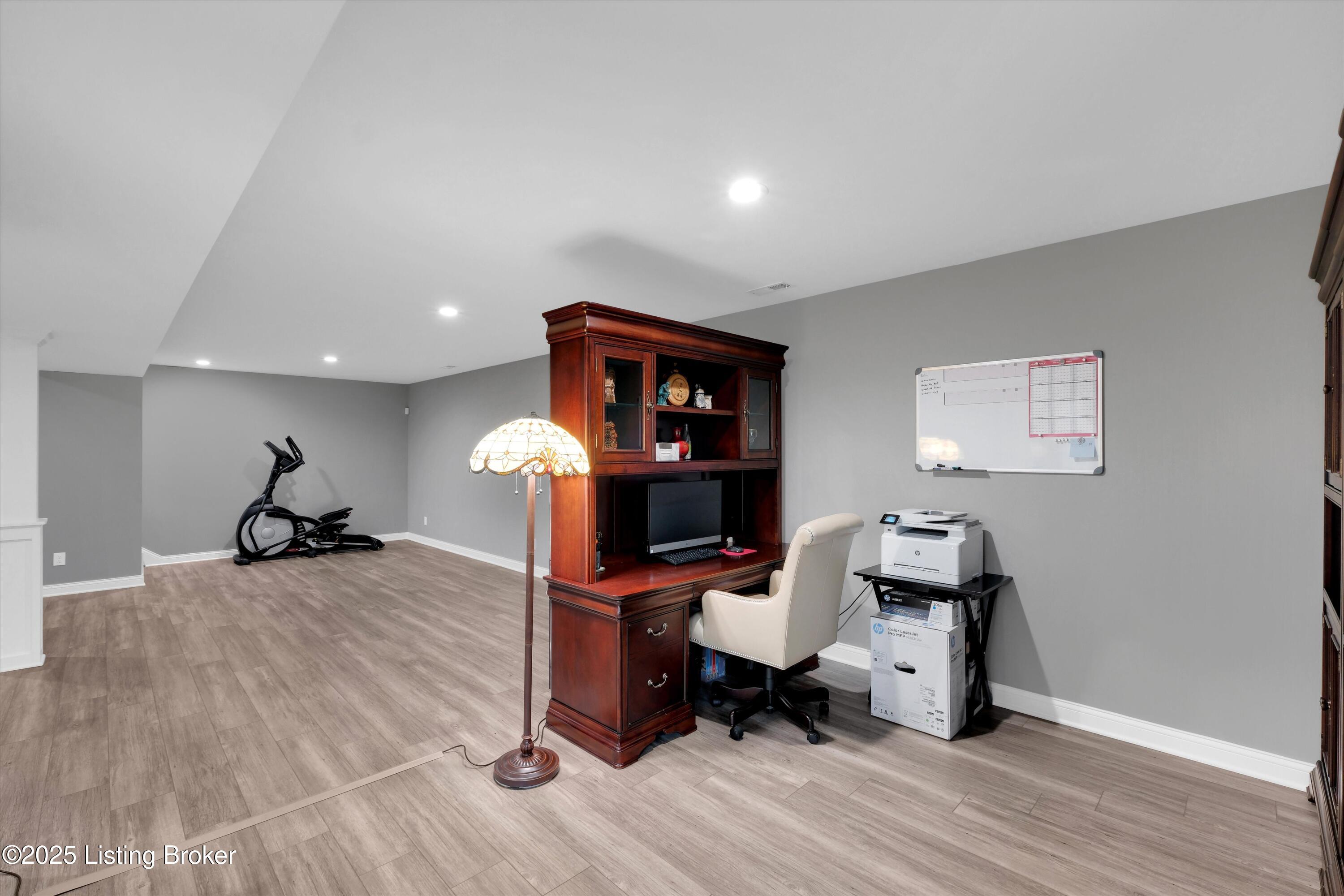 361 Williamsburg Dr