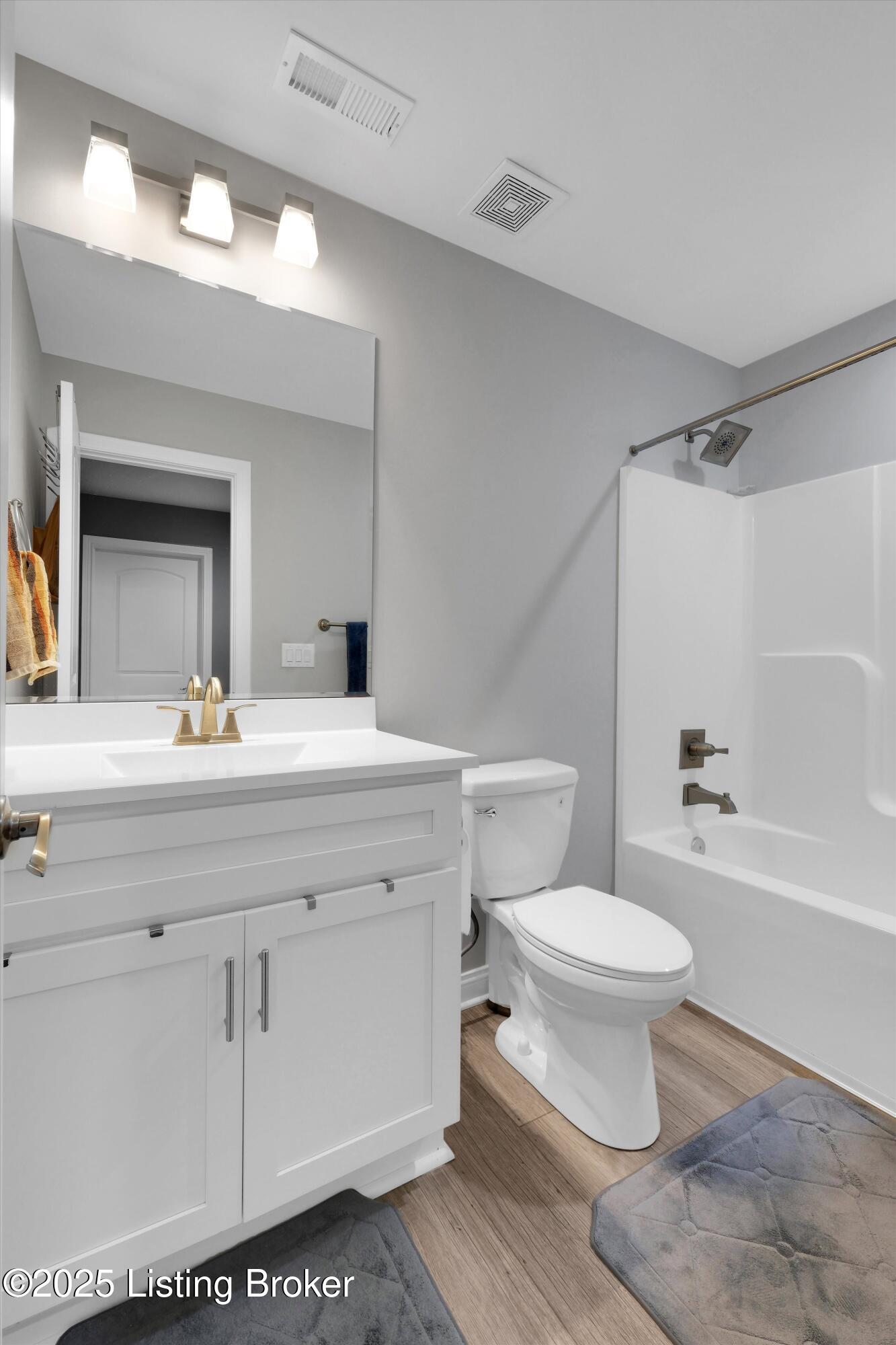 361 Williamsburg Dr