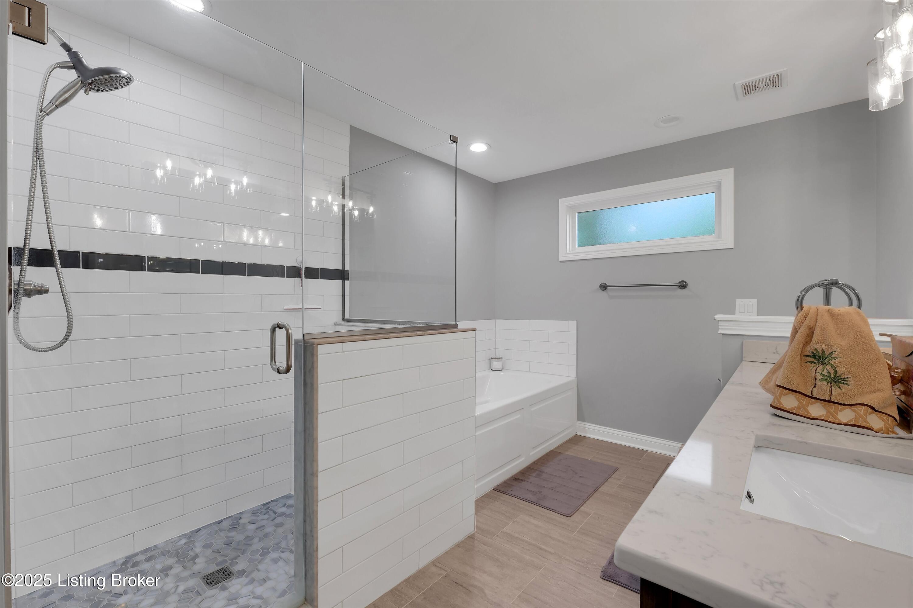 361 Williamsburg Dr