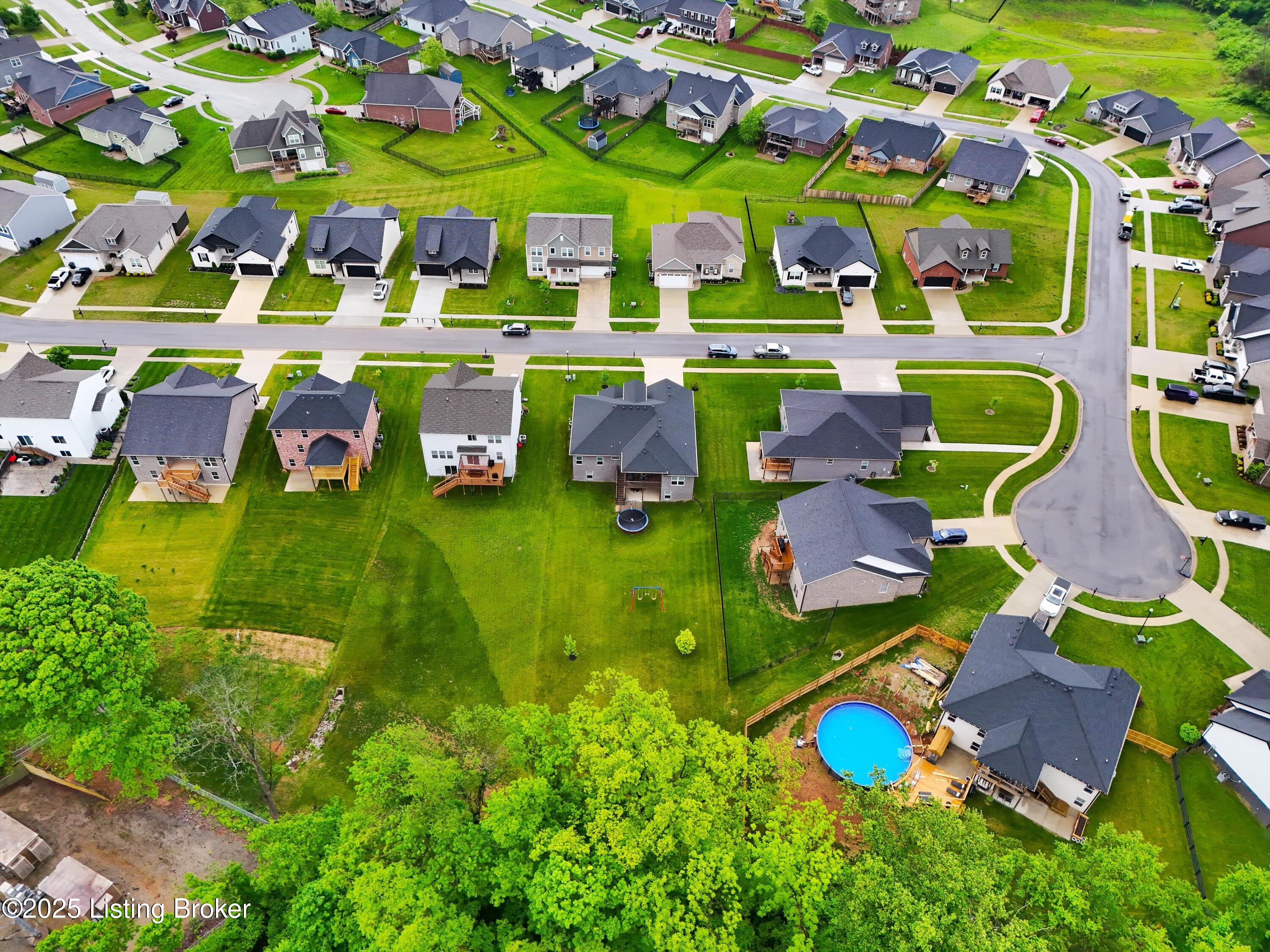 361 Williamsburg Dr