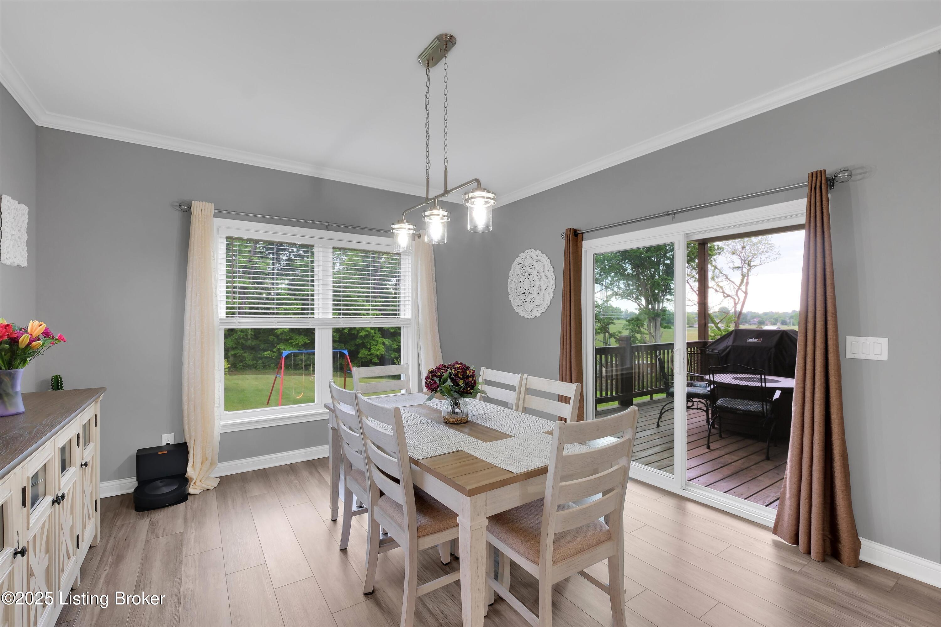 361 Williamsburg Dr