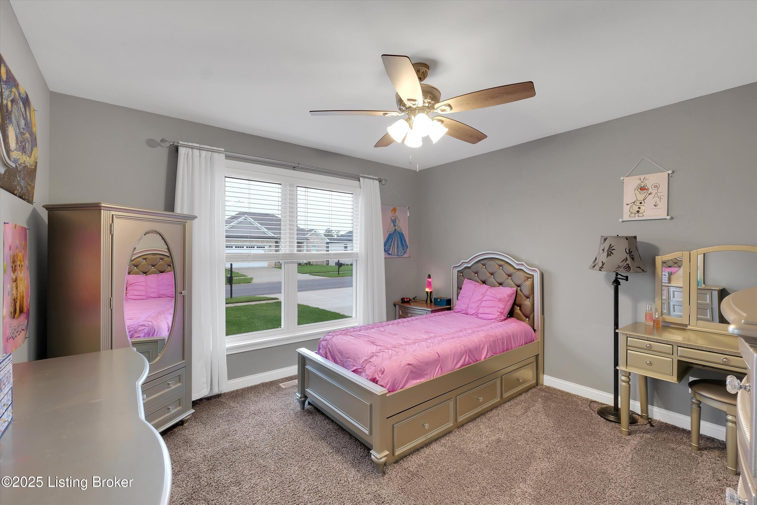 361 Williamsburg Dr