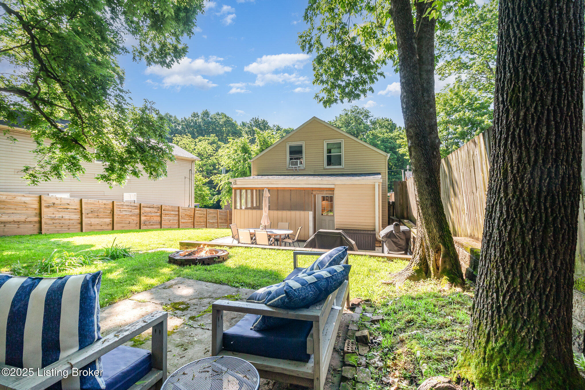 2719 Chickasaw Ave