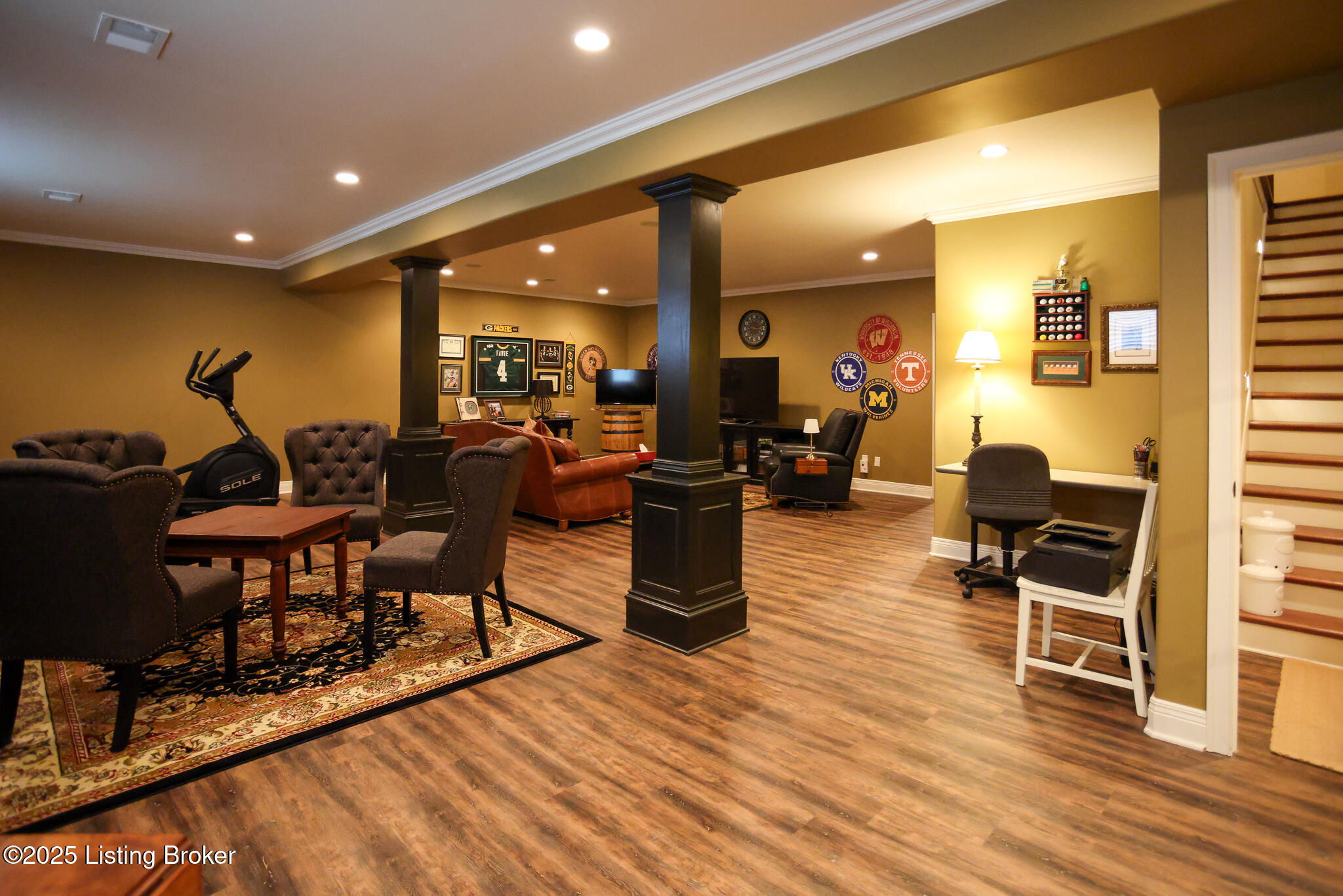 1115 Malone Pl