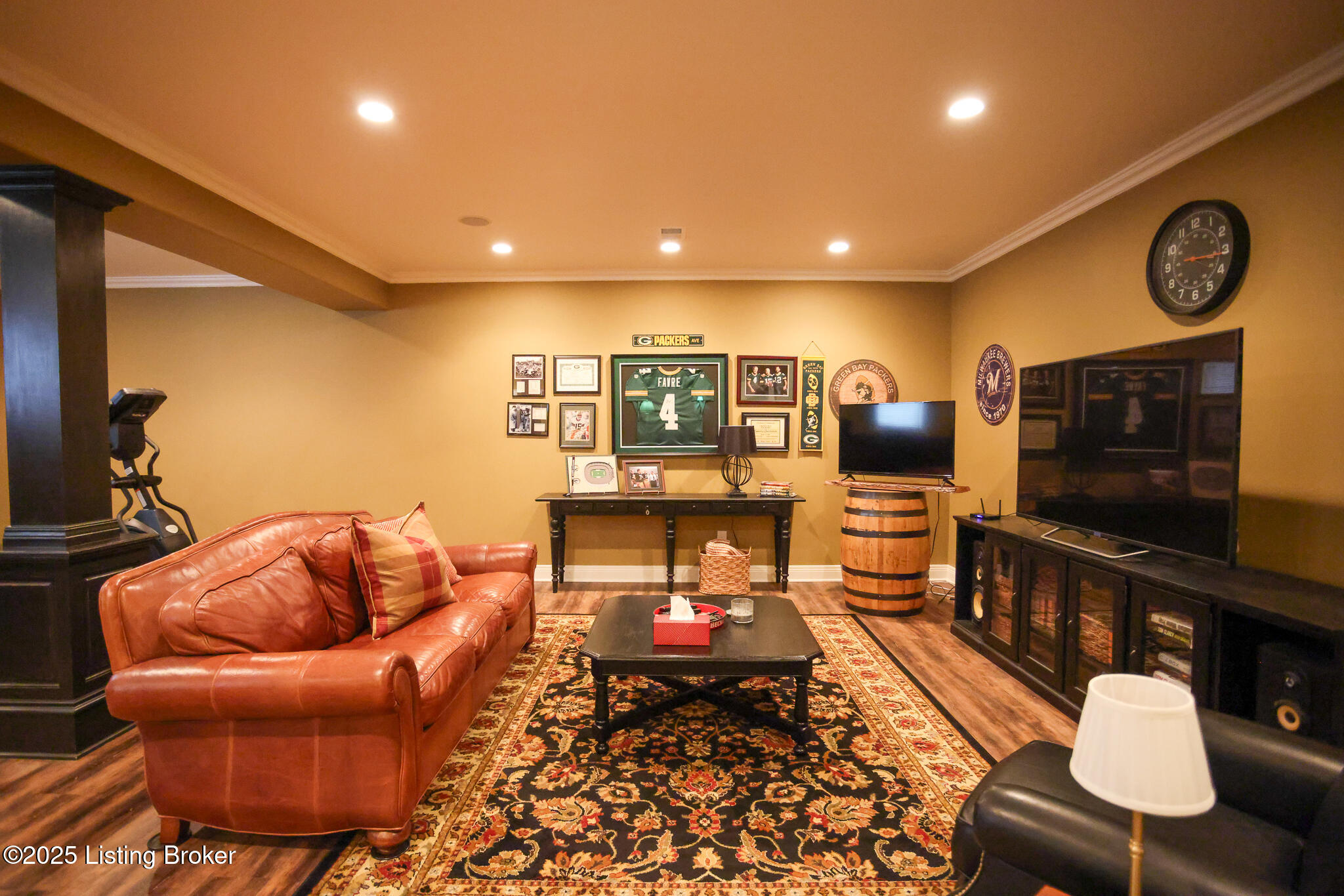 1115 Malone Pl