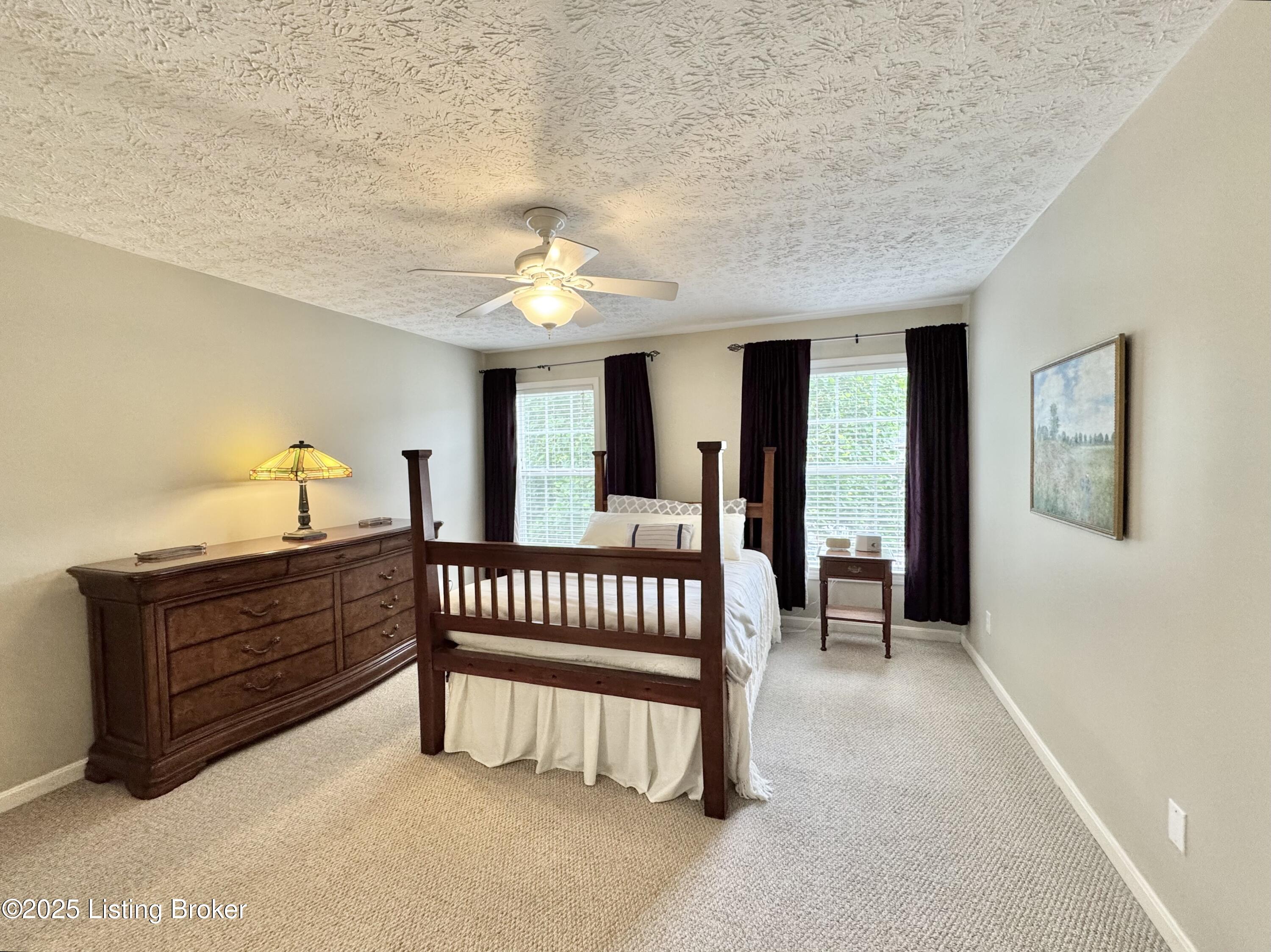 10923 Collington Dr