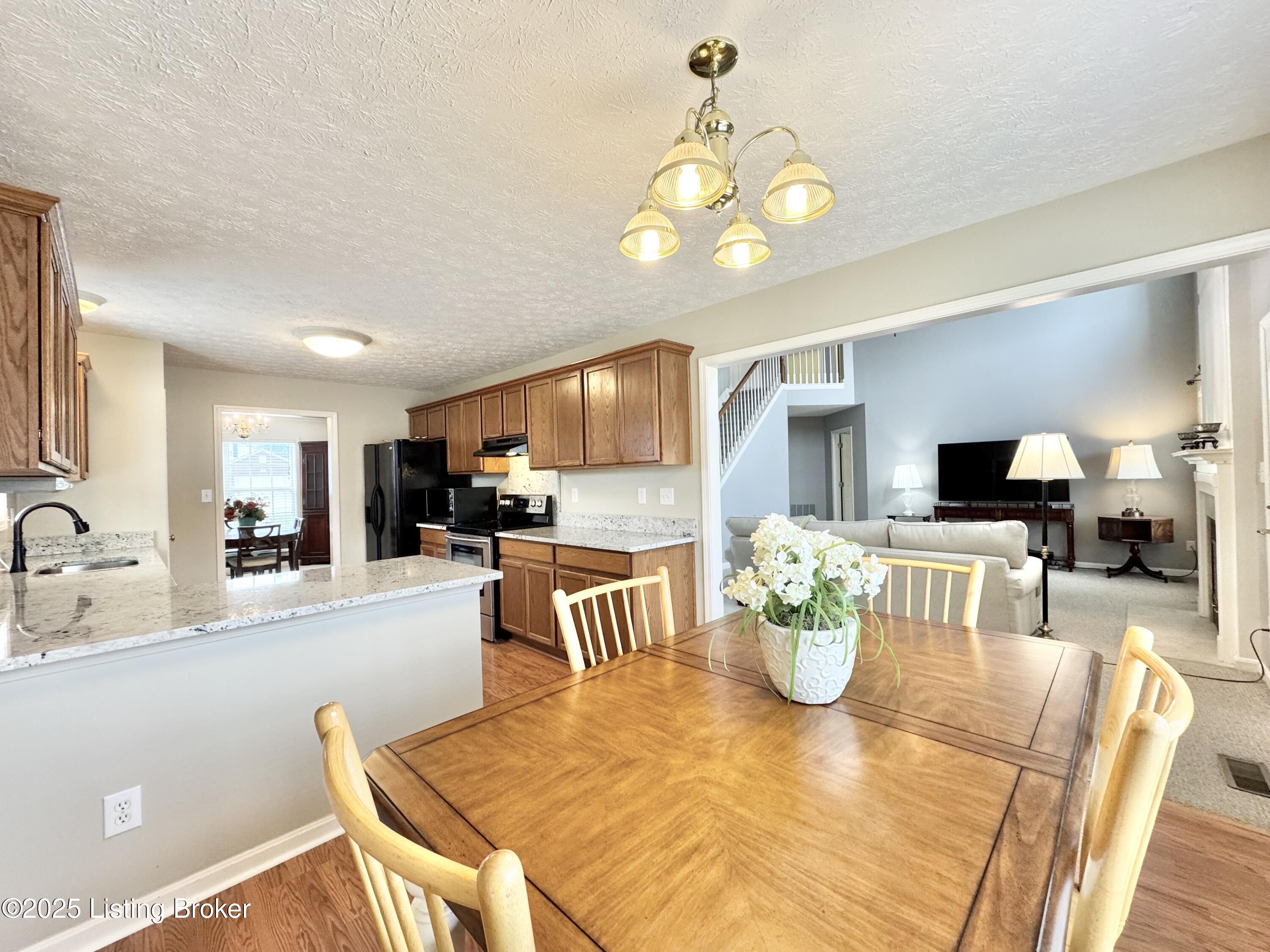 10923 Collington Dr