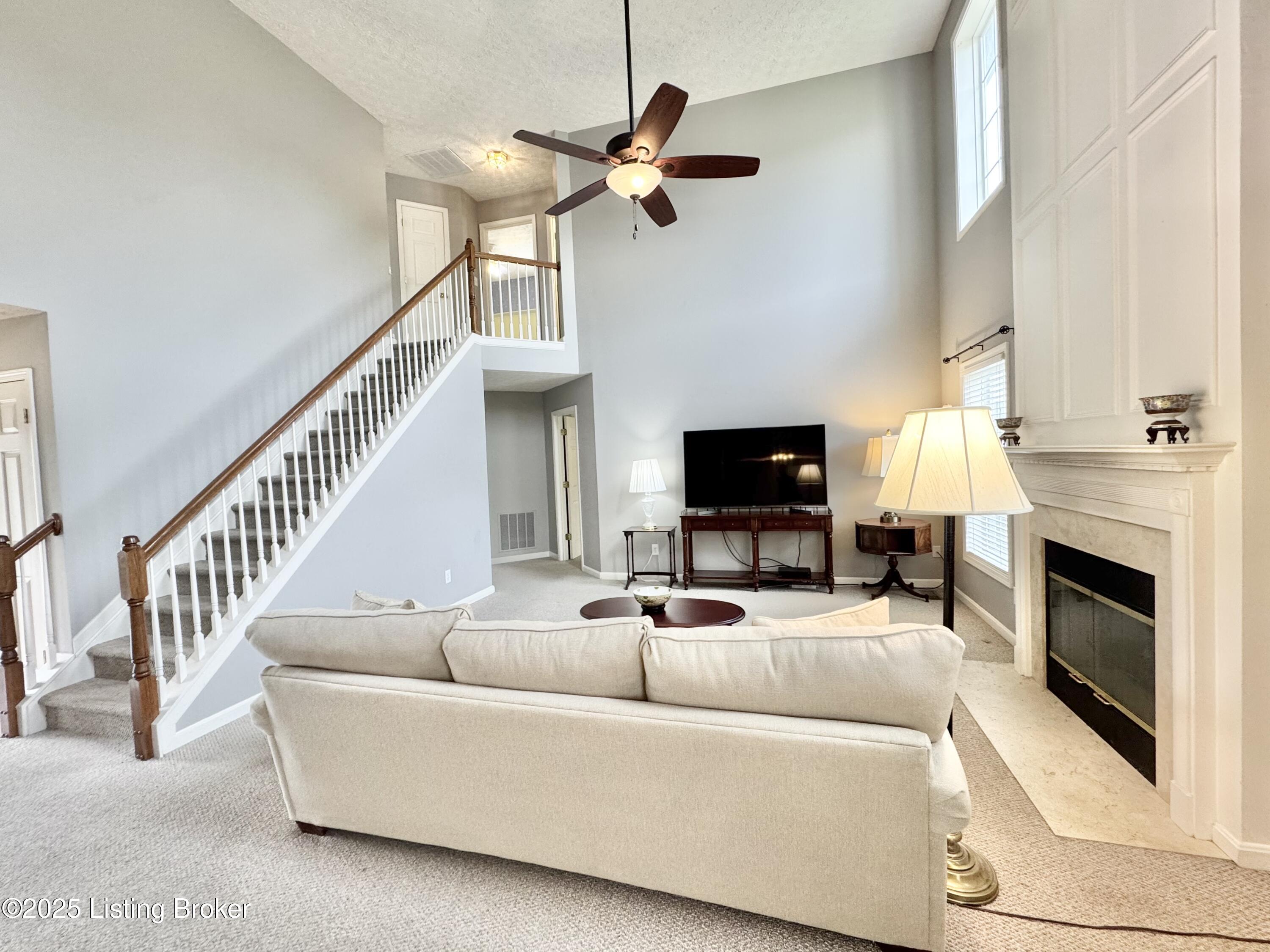10923 Collington Dr