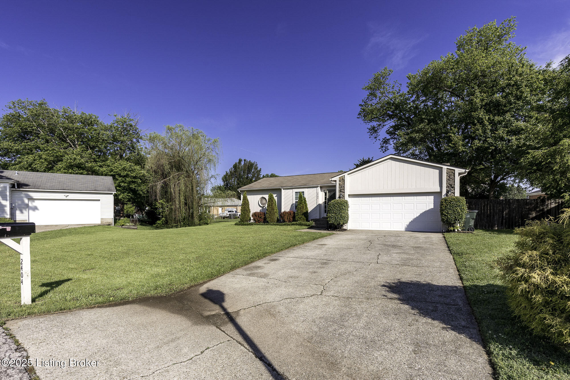 2404 Ruth Haven Ct