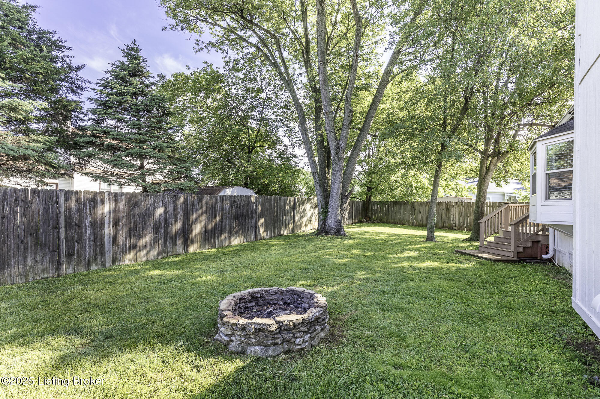 2404 Ruth Haven Ct