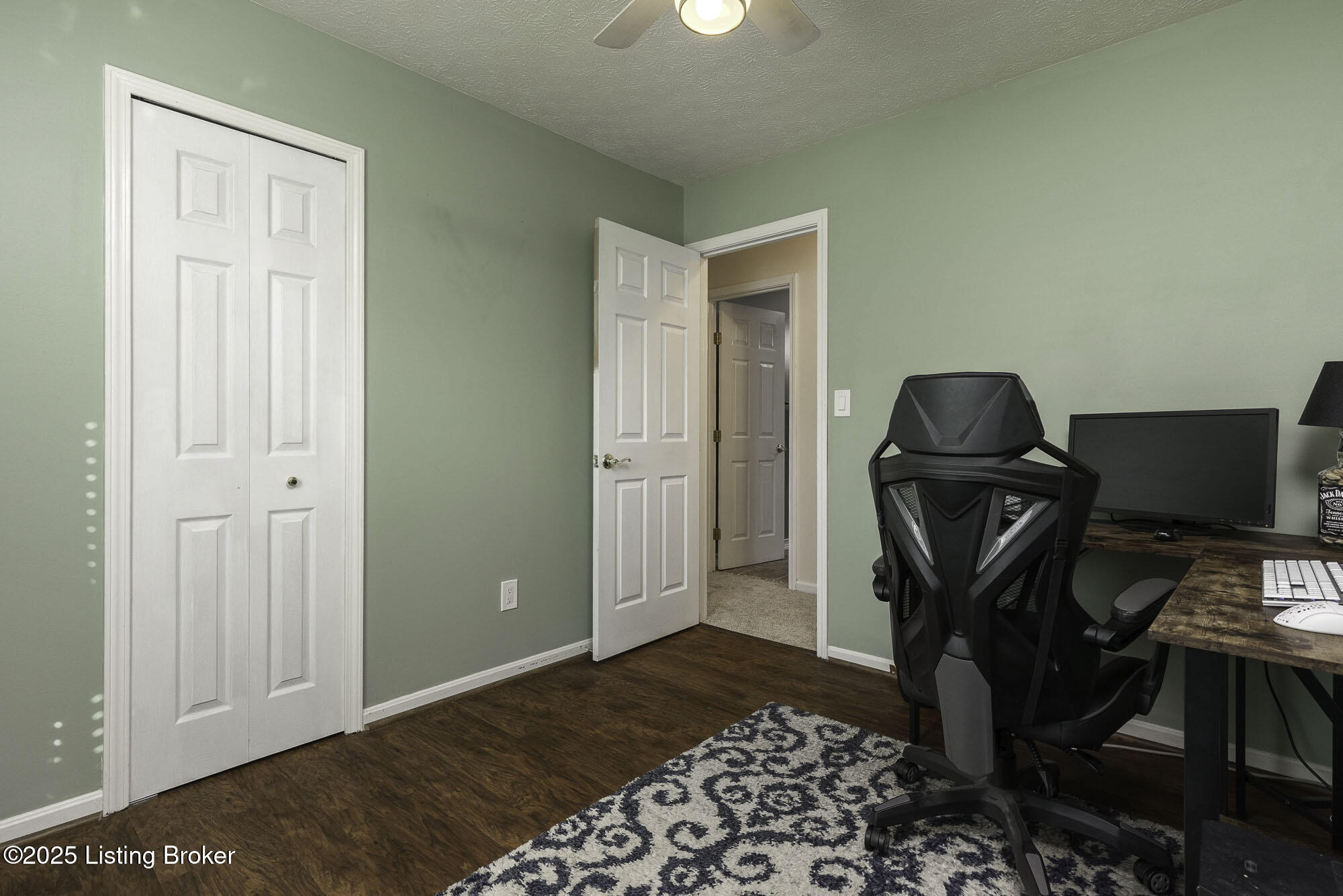 2404 Ruth Haven Ct