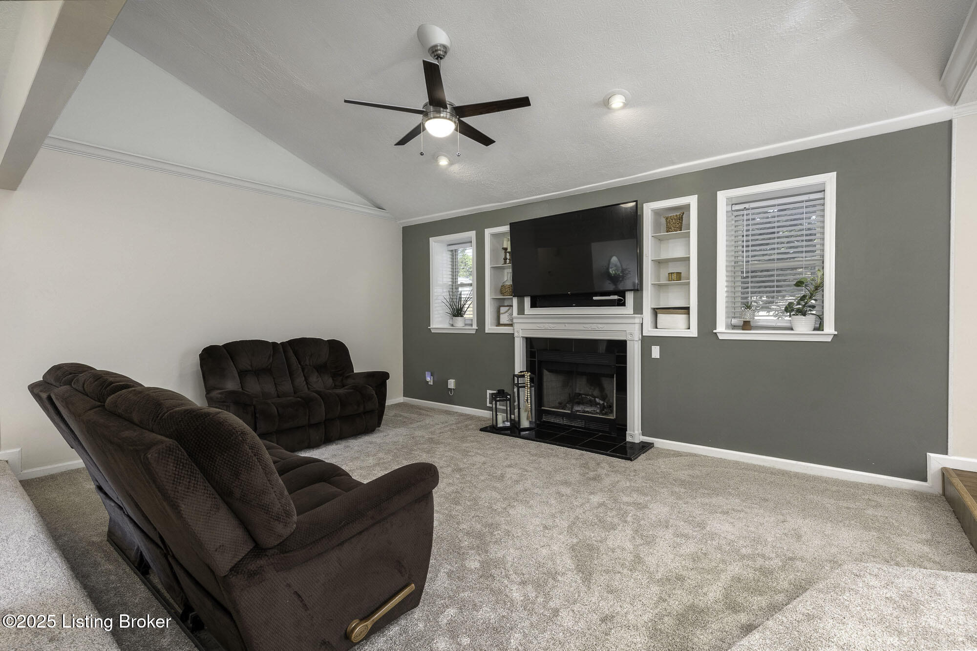 2404 Ruth Haven Ct