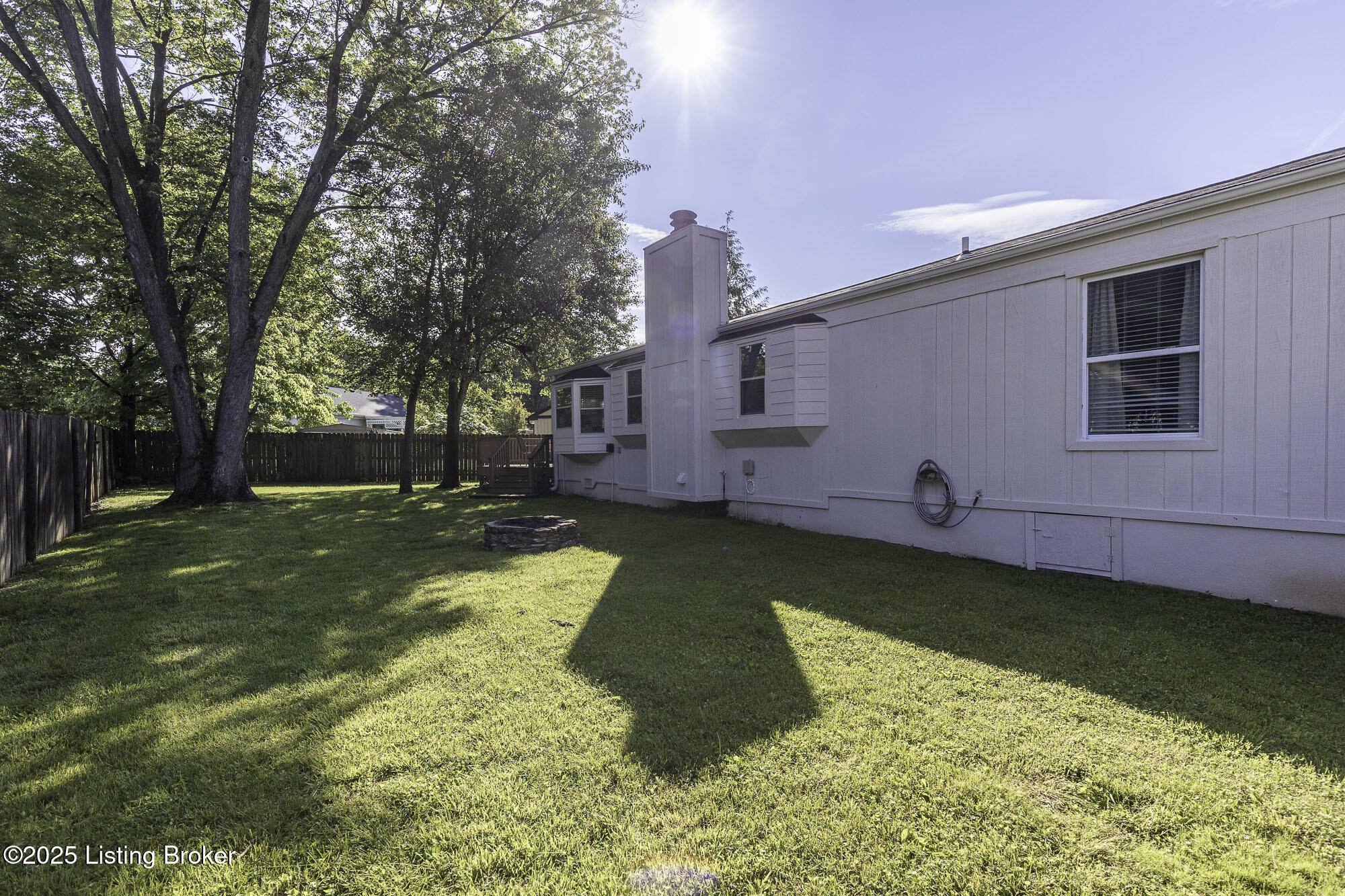2404 Ruth Haven Ct