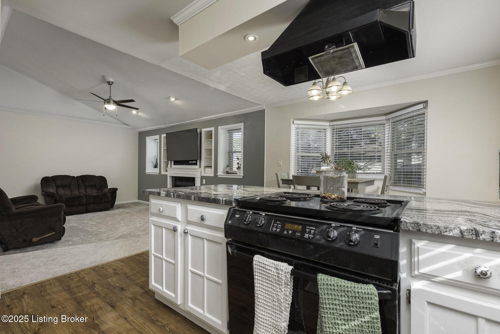 2404 Ruth Haven Ct