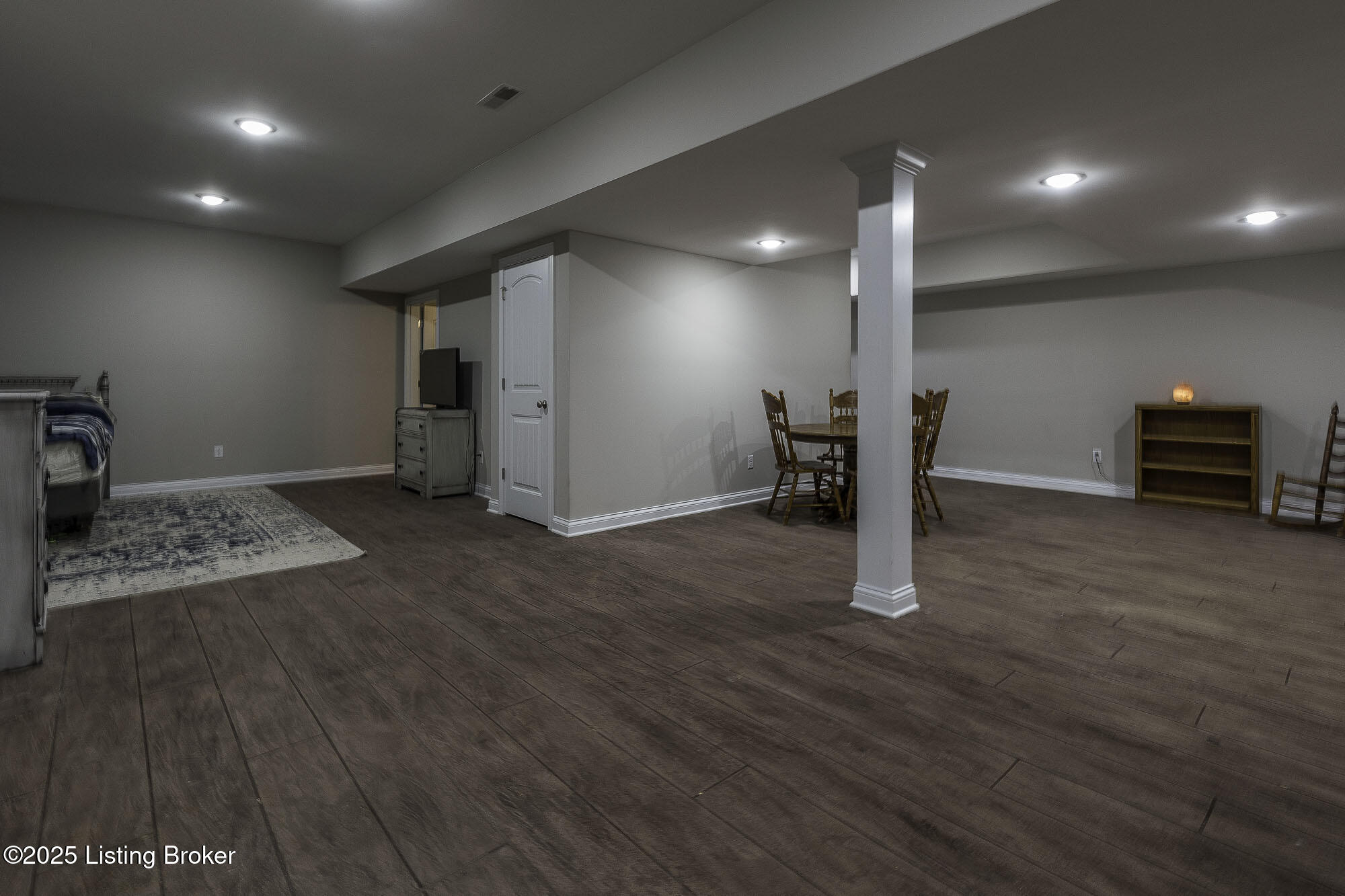 188 Wakefield Dr