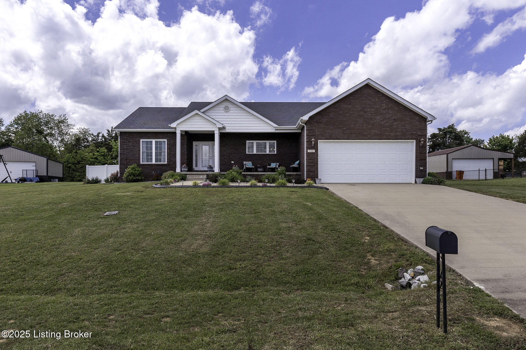188 Wakefield Dr
