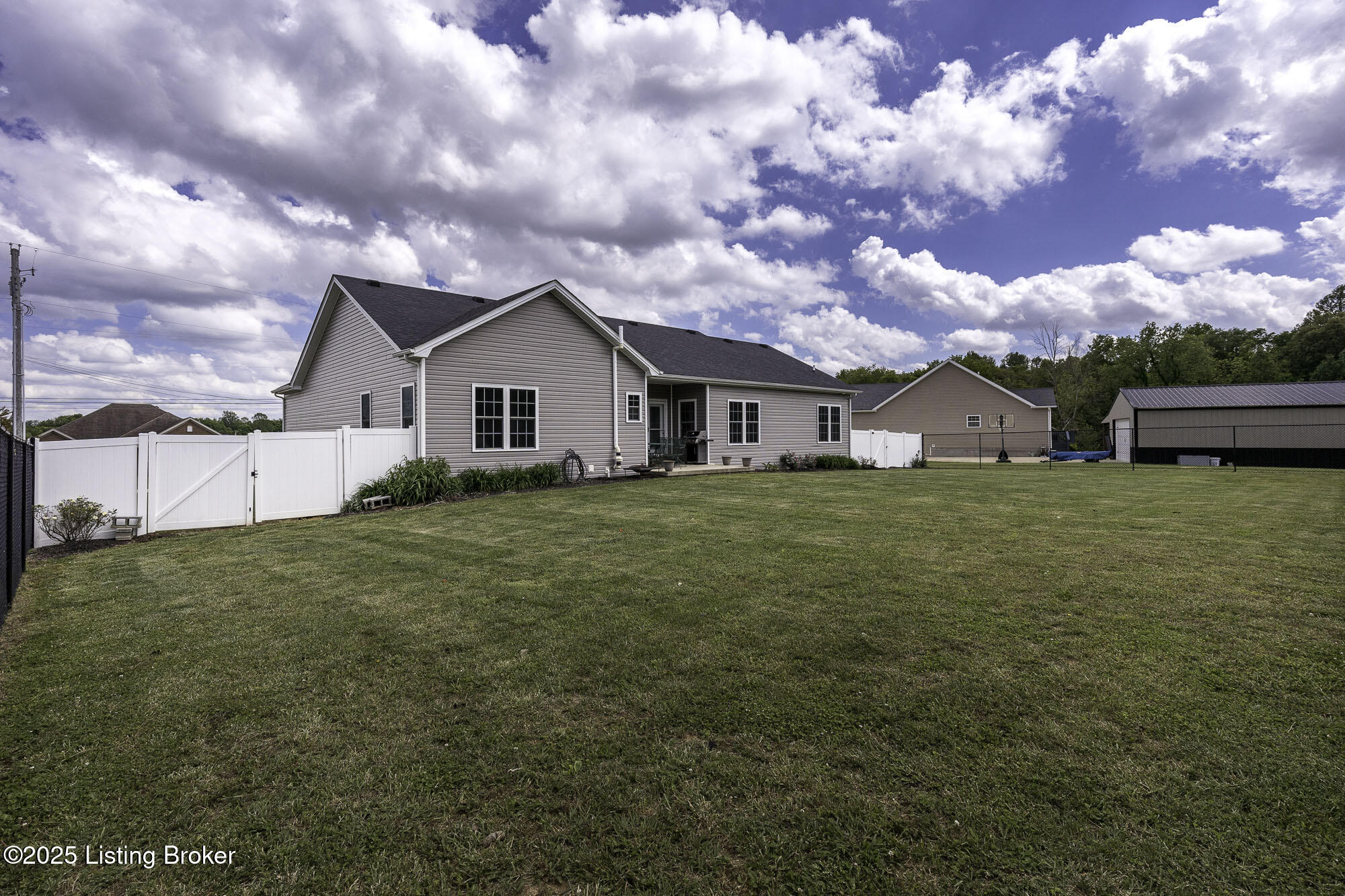 188 Wakefield Dr