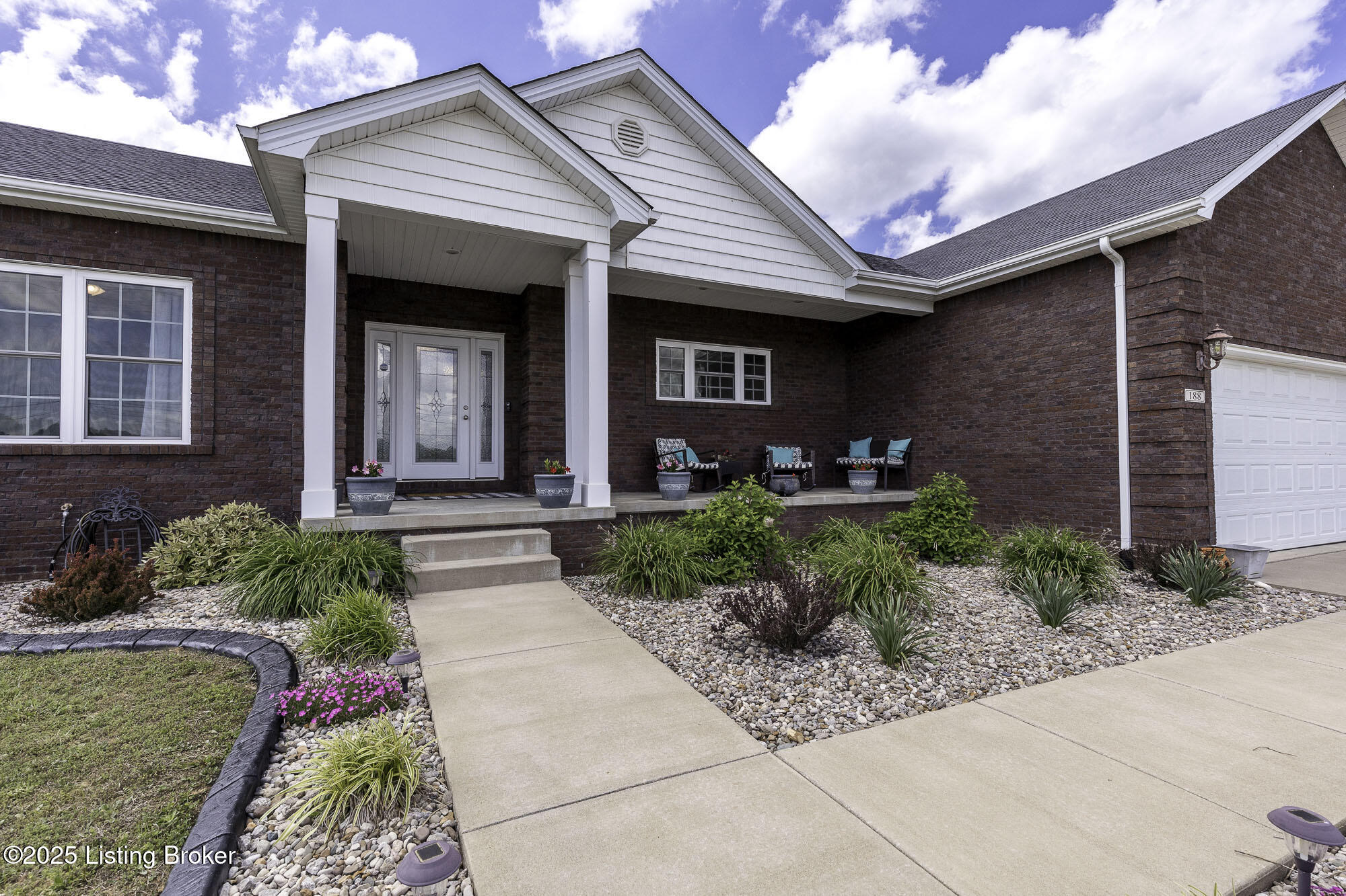 188 Wakefield Dr
